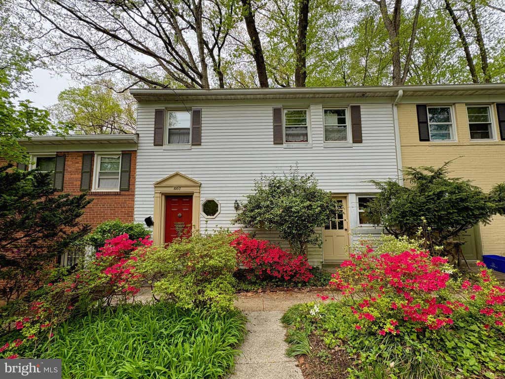 Photo of 8502 Geren Road #19, SILVER SPRING, MD 20901 (MLS # MDMC2252558)