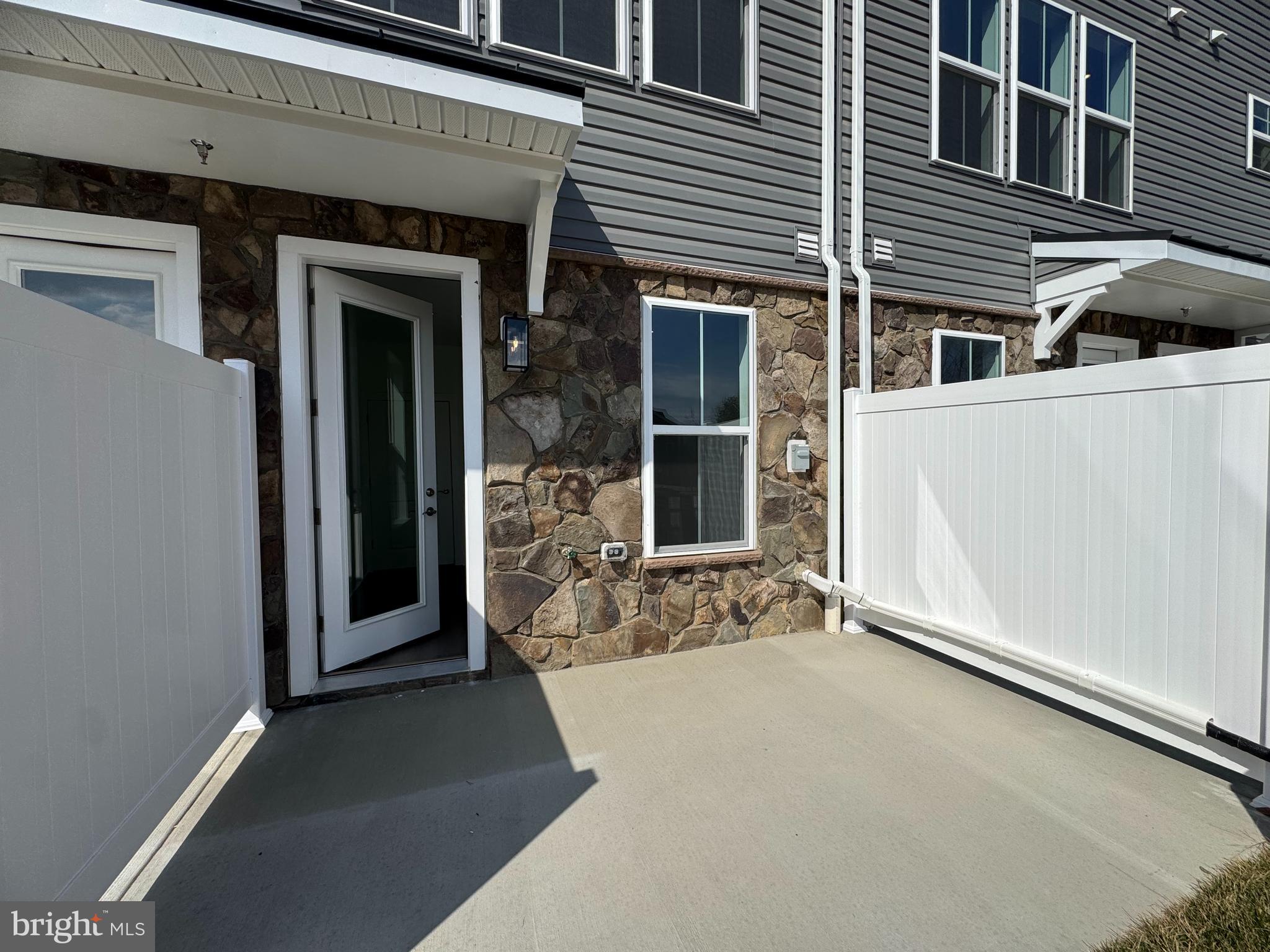 EMBREY MILL - Residential