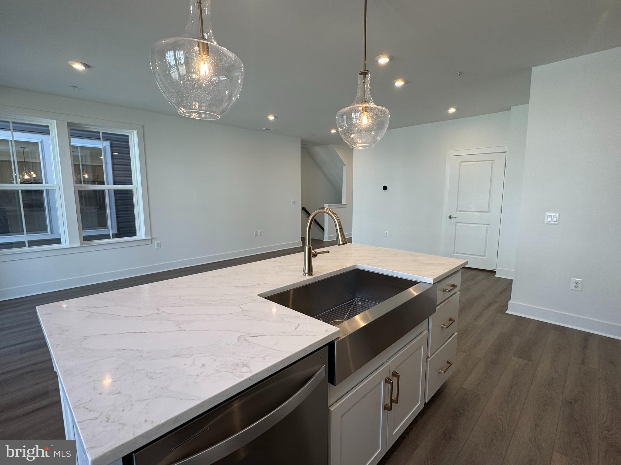 EMBREY MILL - Residential