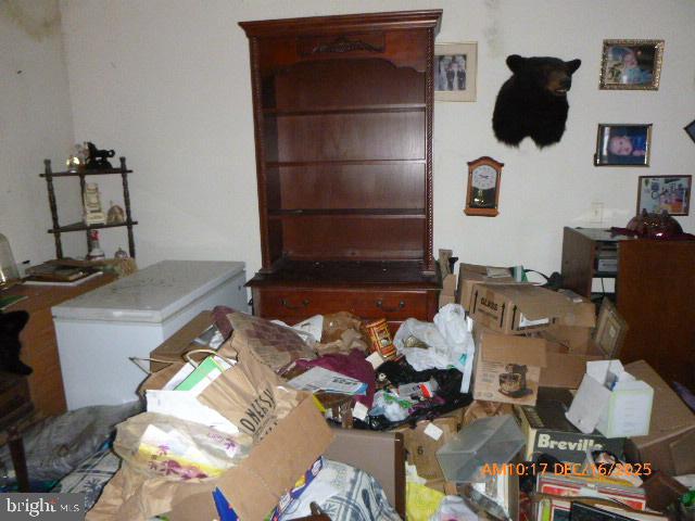 CAPITAL HILL HOMES - Residential