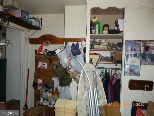 CAPITAL HILL HOMES - Residential