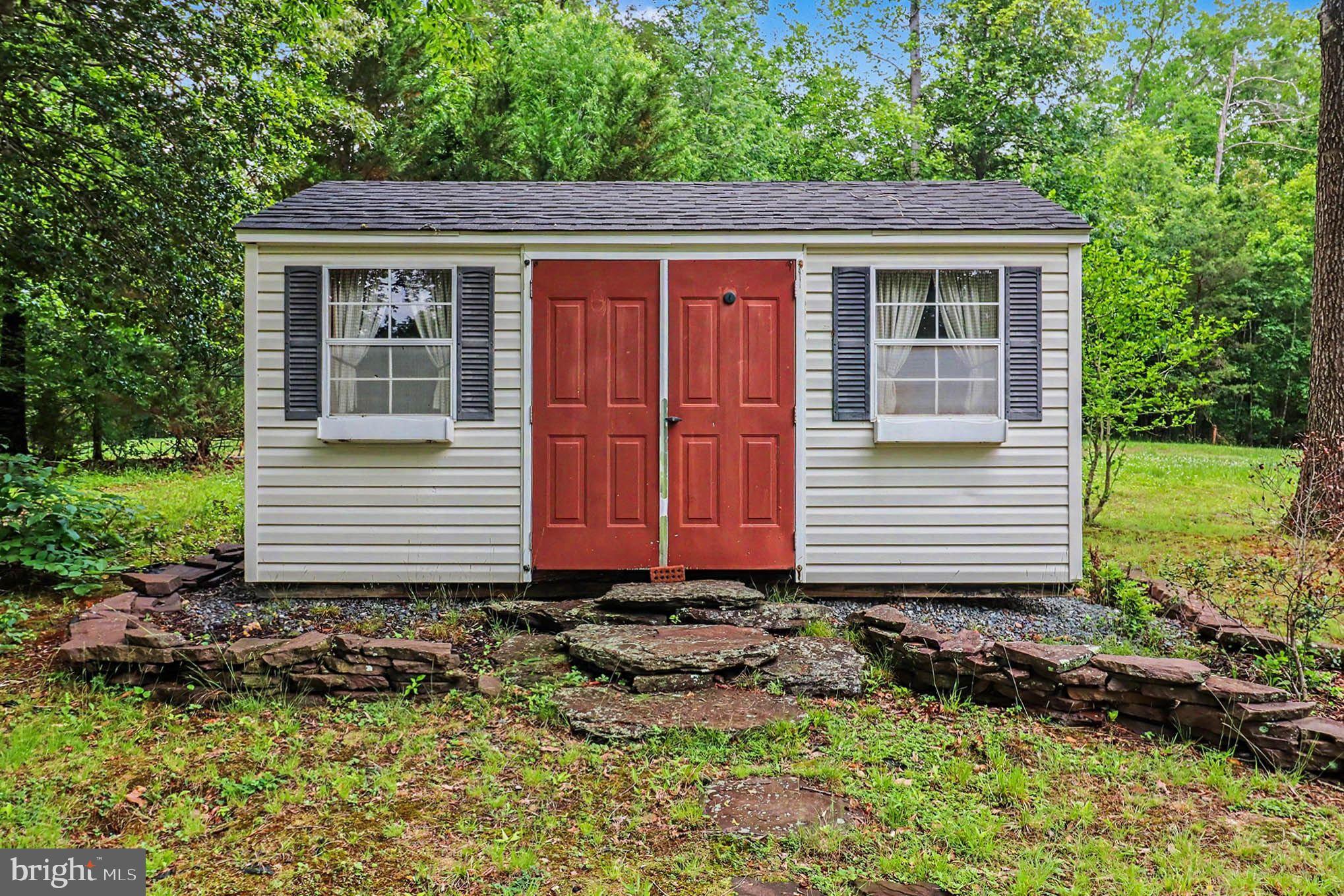 FOX CHASE - Residential