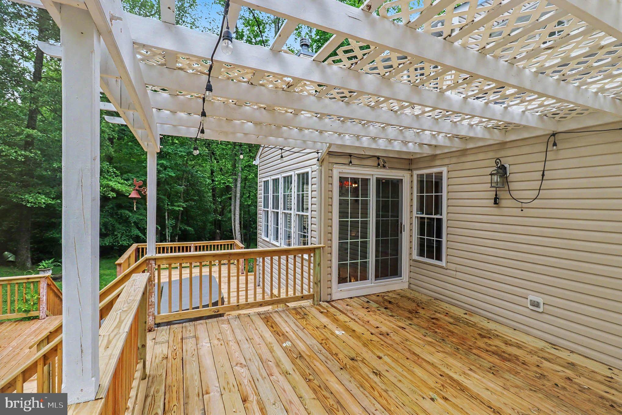 FOX CHASE - Residential