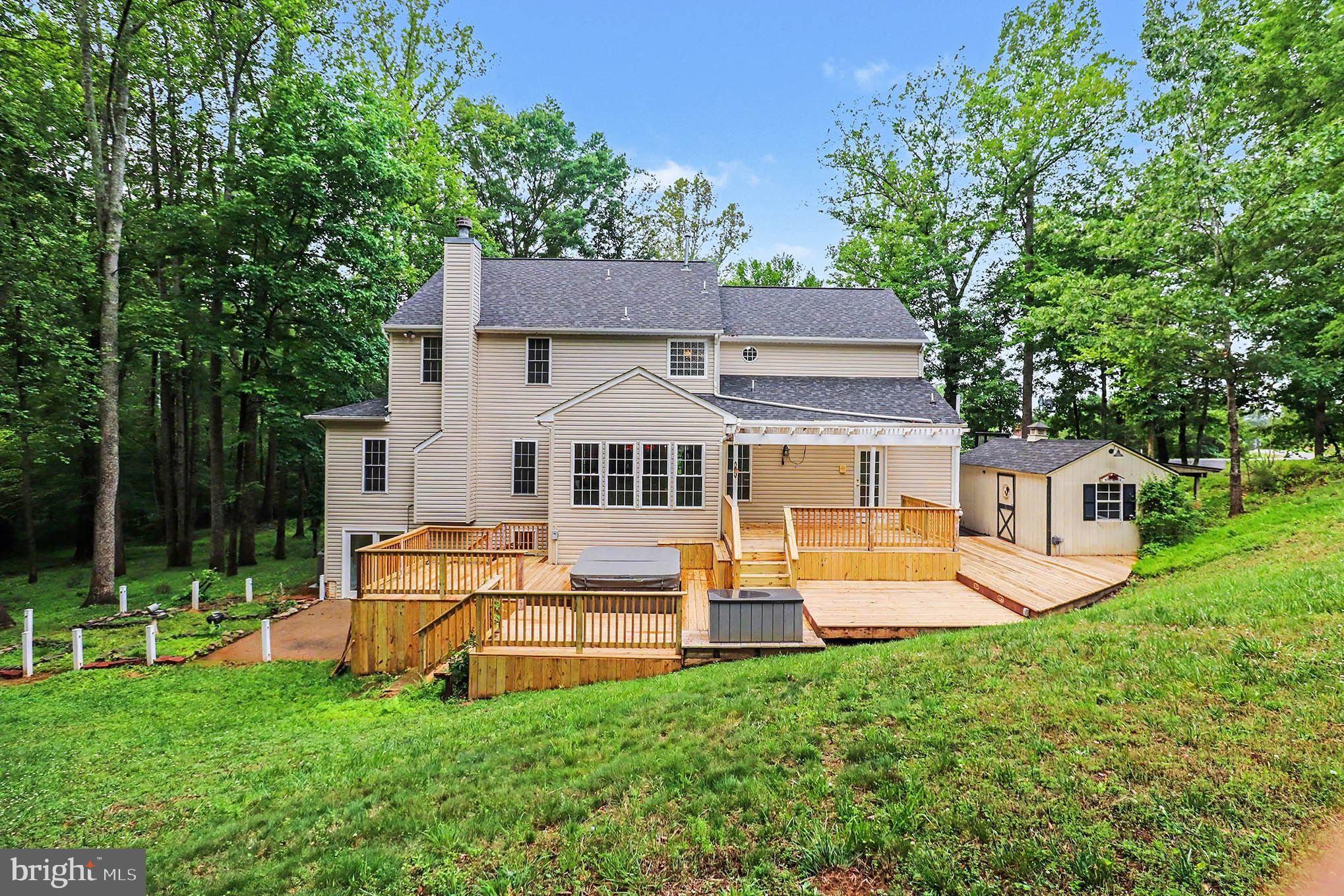 FOX CHASE - Residential