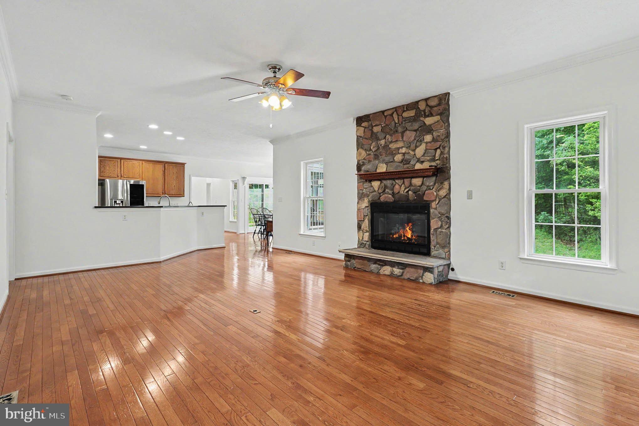 FOX CHASE - Residential