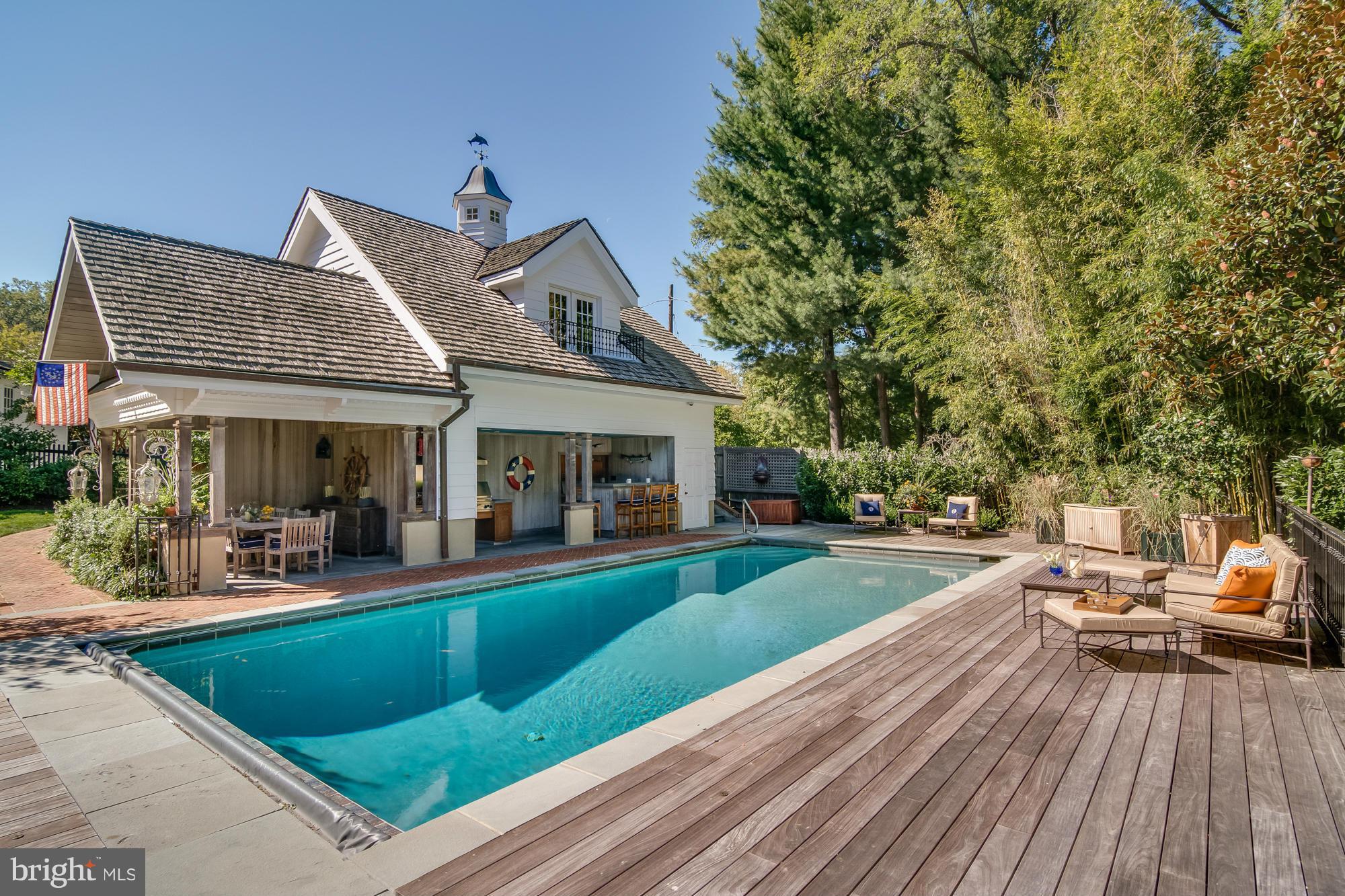 WARDOUR - Residential