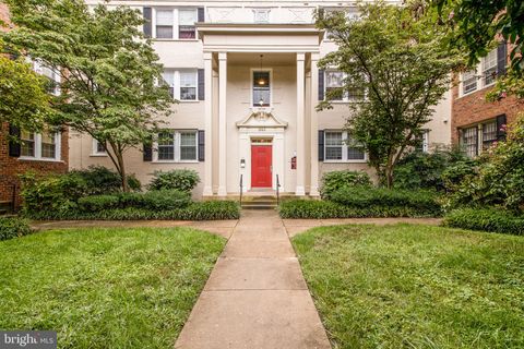 3923 PENNSYLVANIA AVENUE SE 201 WASHINGTON DC 20020