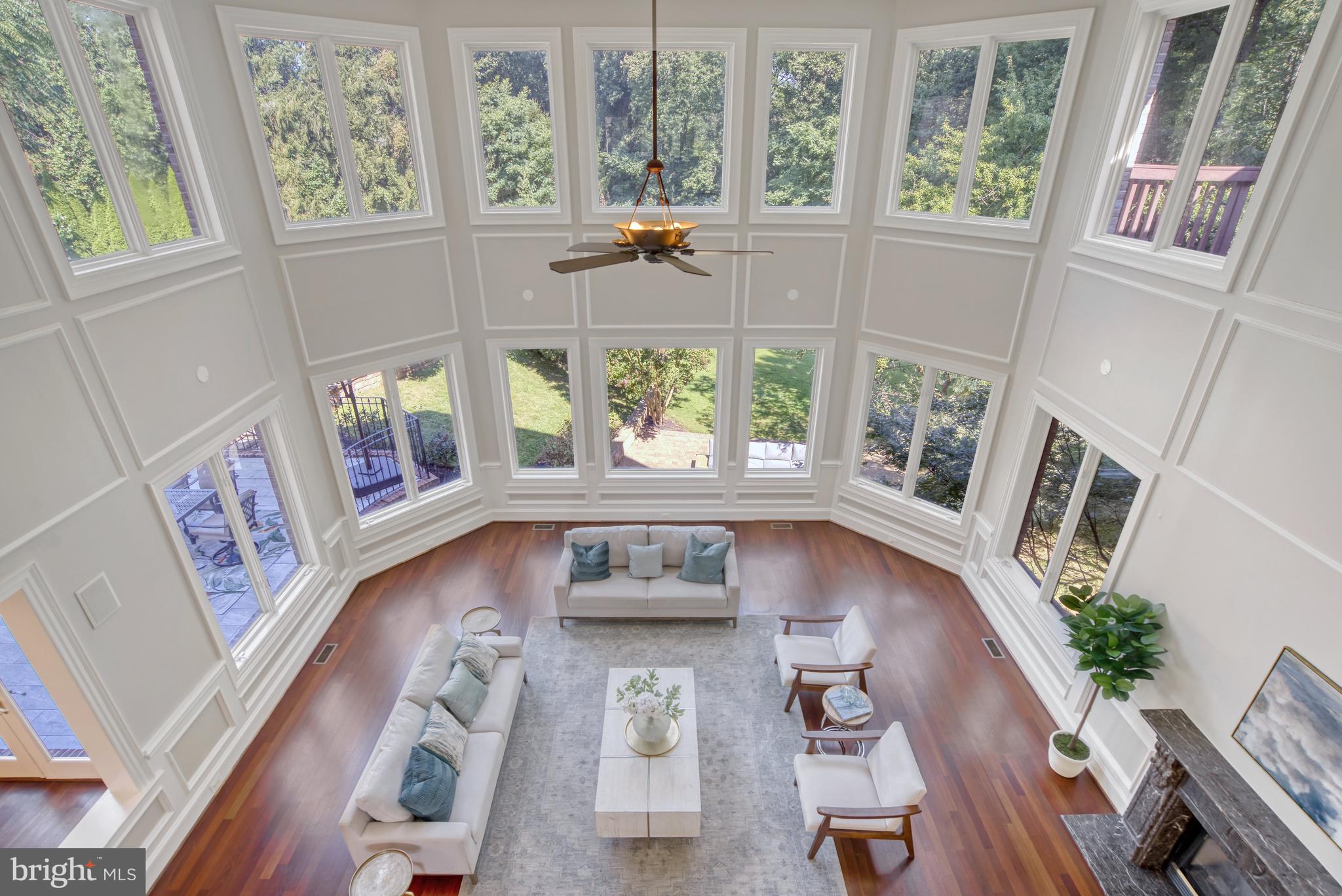 WOODSIDE ESTATES - Residential