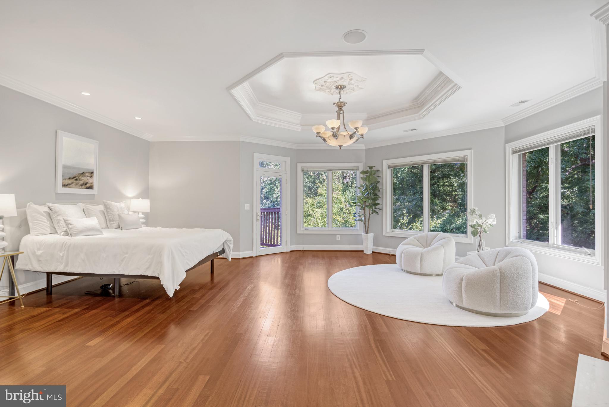 WOODSIDE ESTATES - Residential