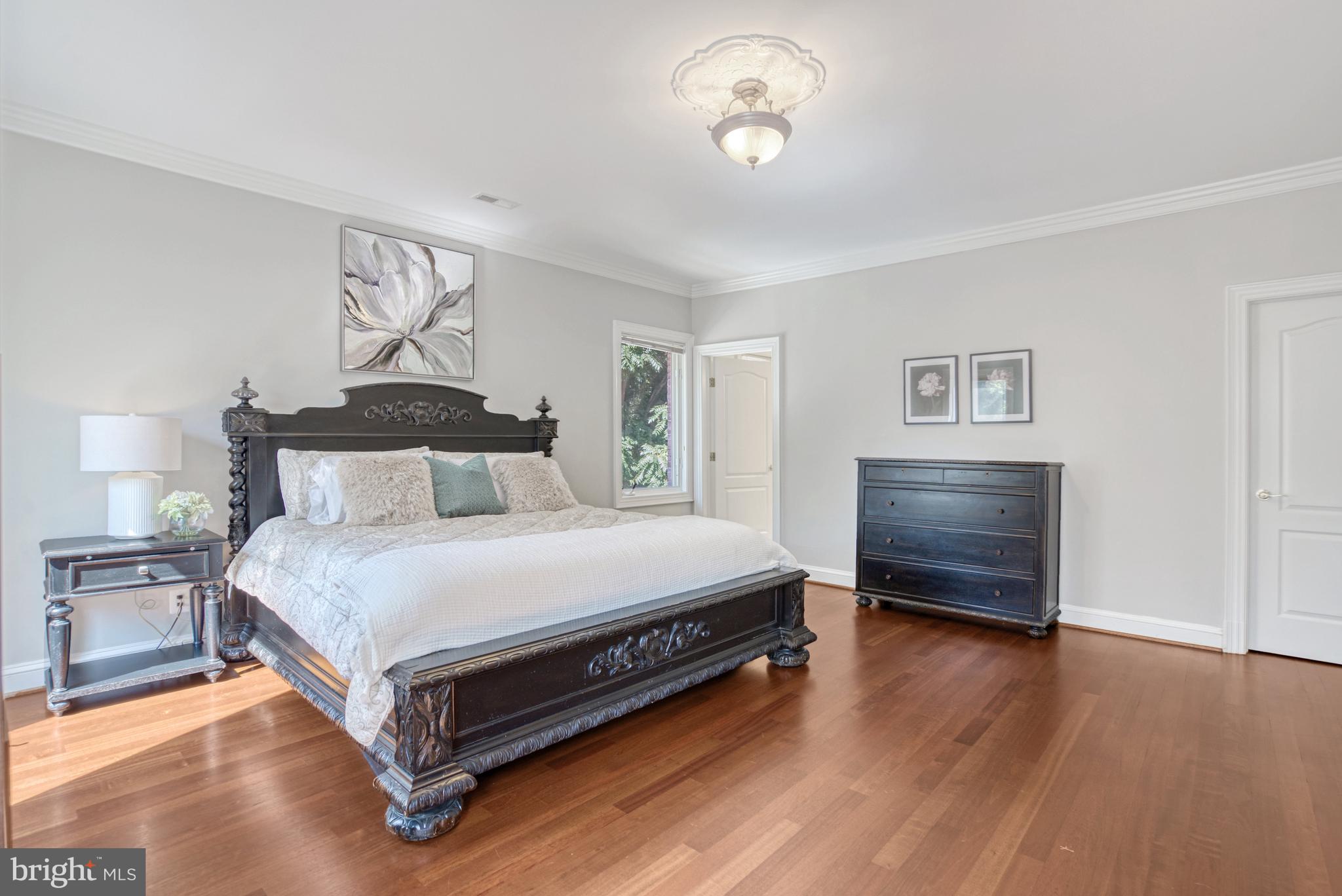 WOODSIDE ESTATES - Residential