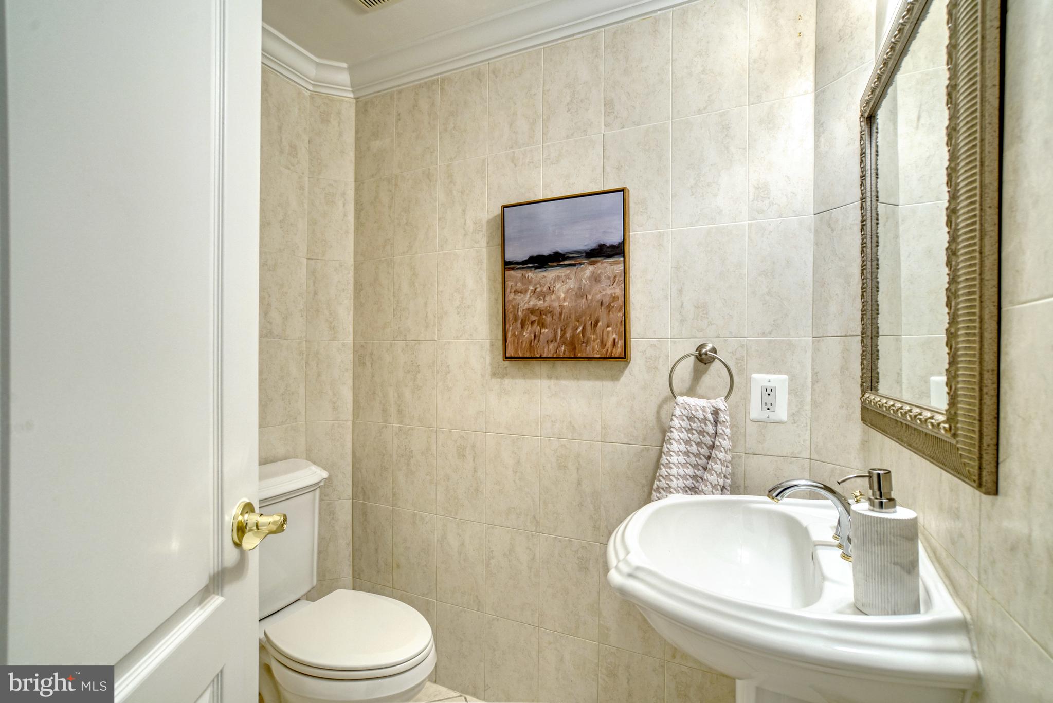 WOODSIDE ESTATES - Residential