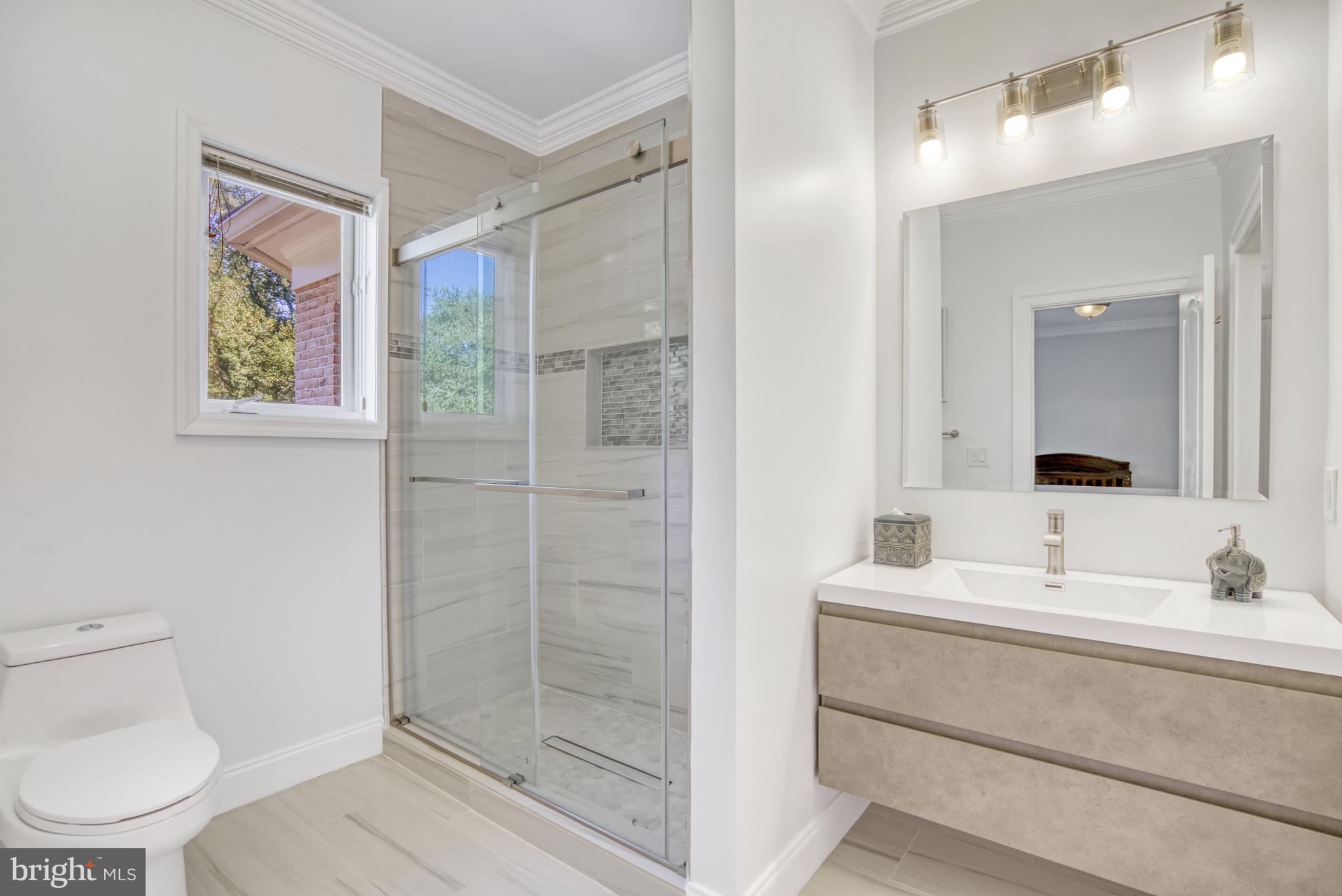 WOODSIDE ESTATES - Residential