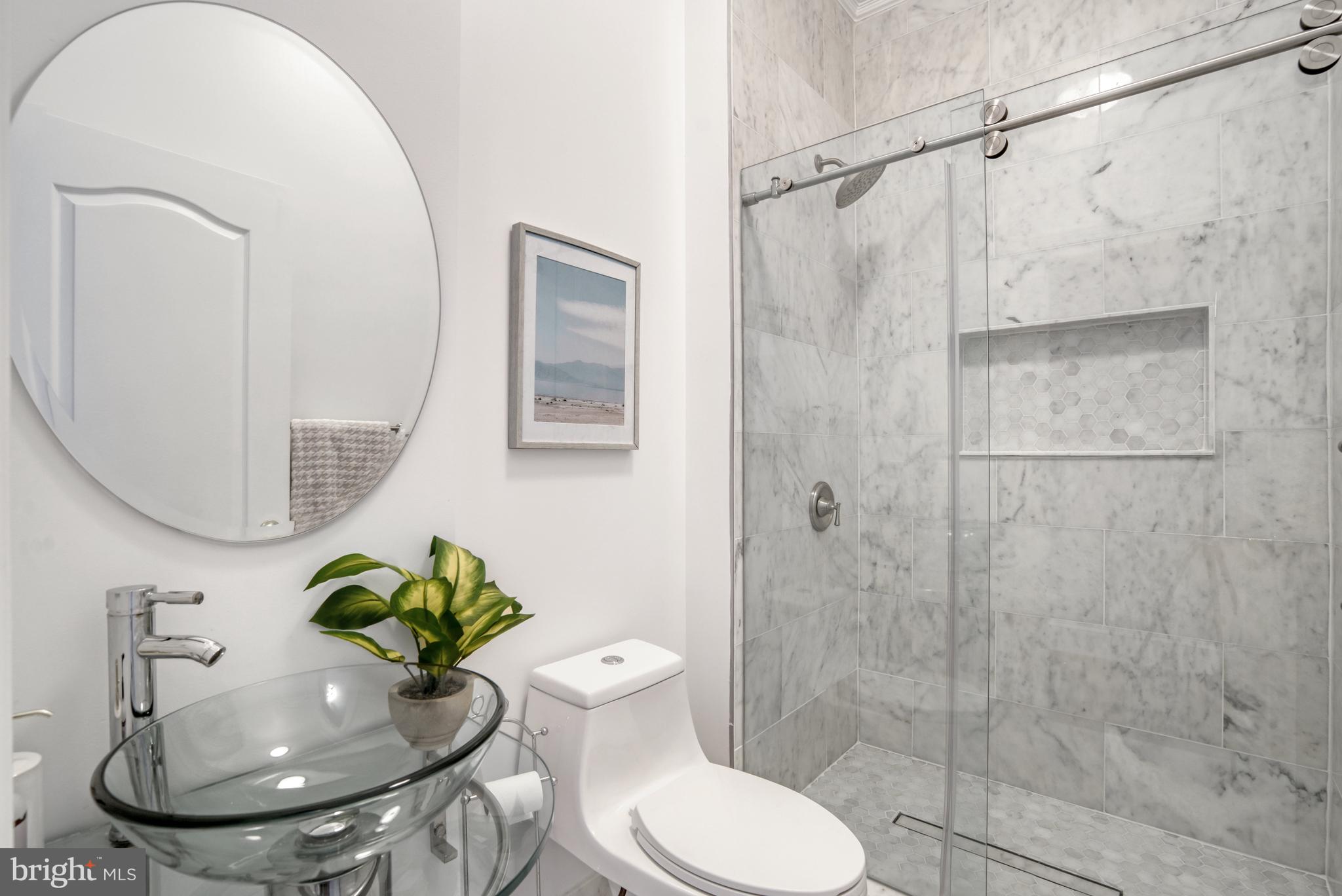 WOODSIDE ESTATES - Residential