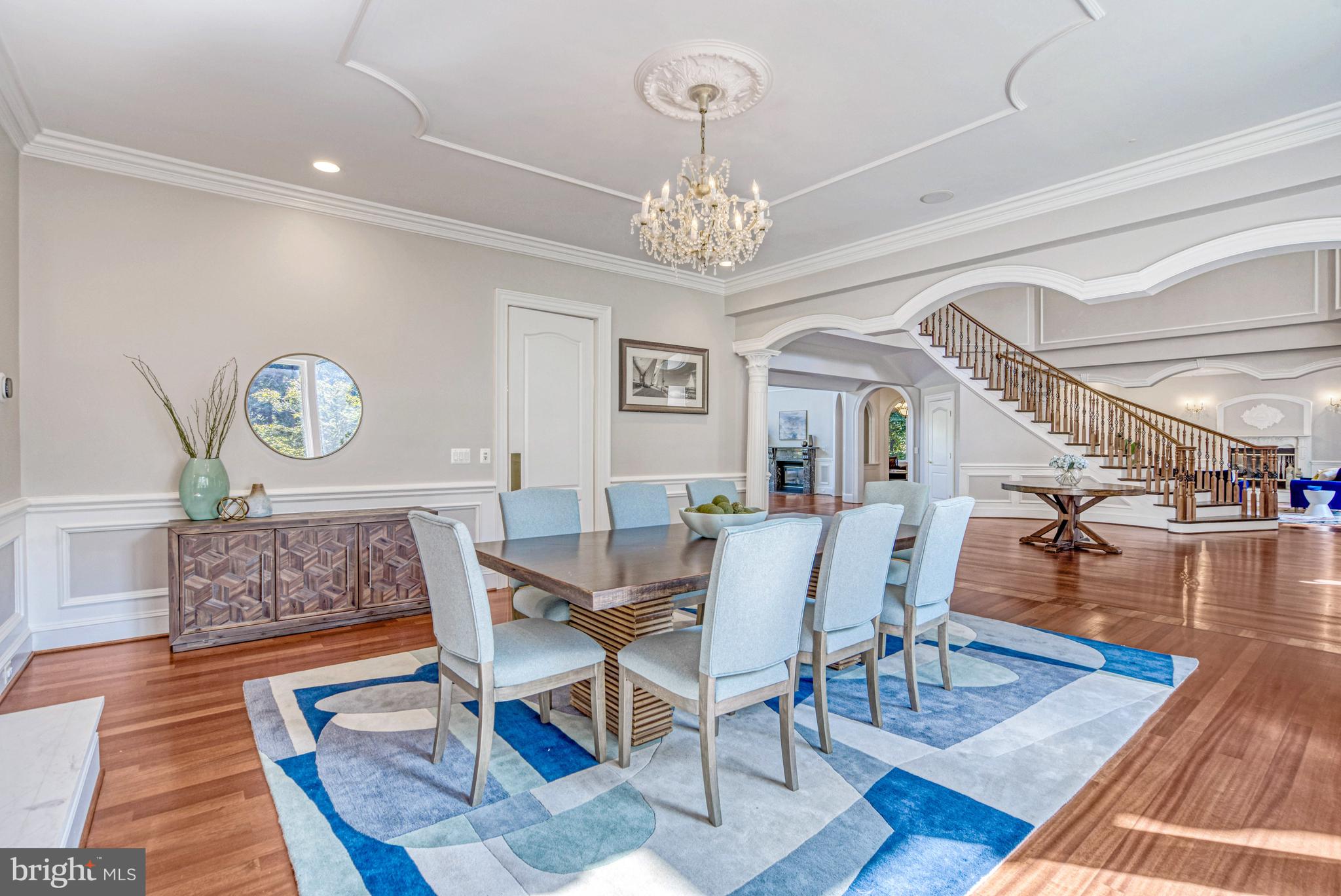 WOODSIDE ESTATES - Residential