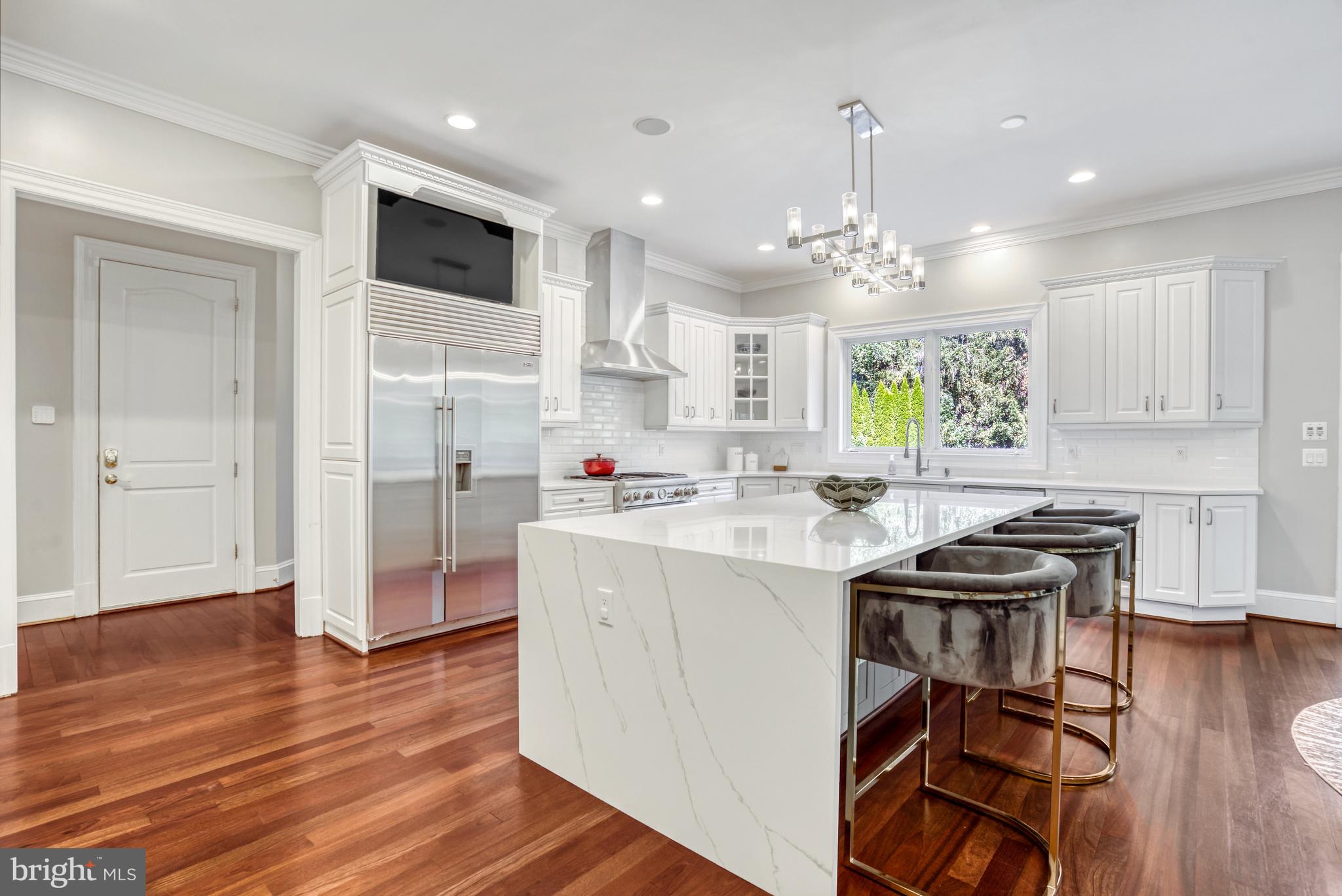 WOODSIDE ESTATES - Residential