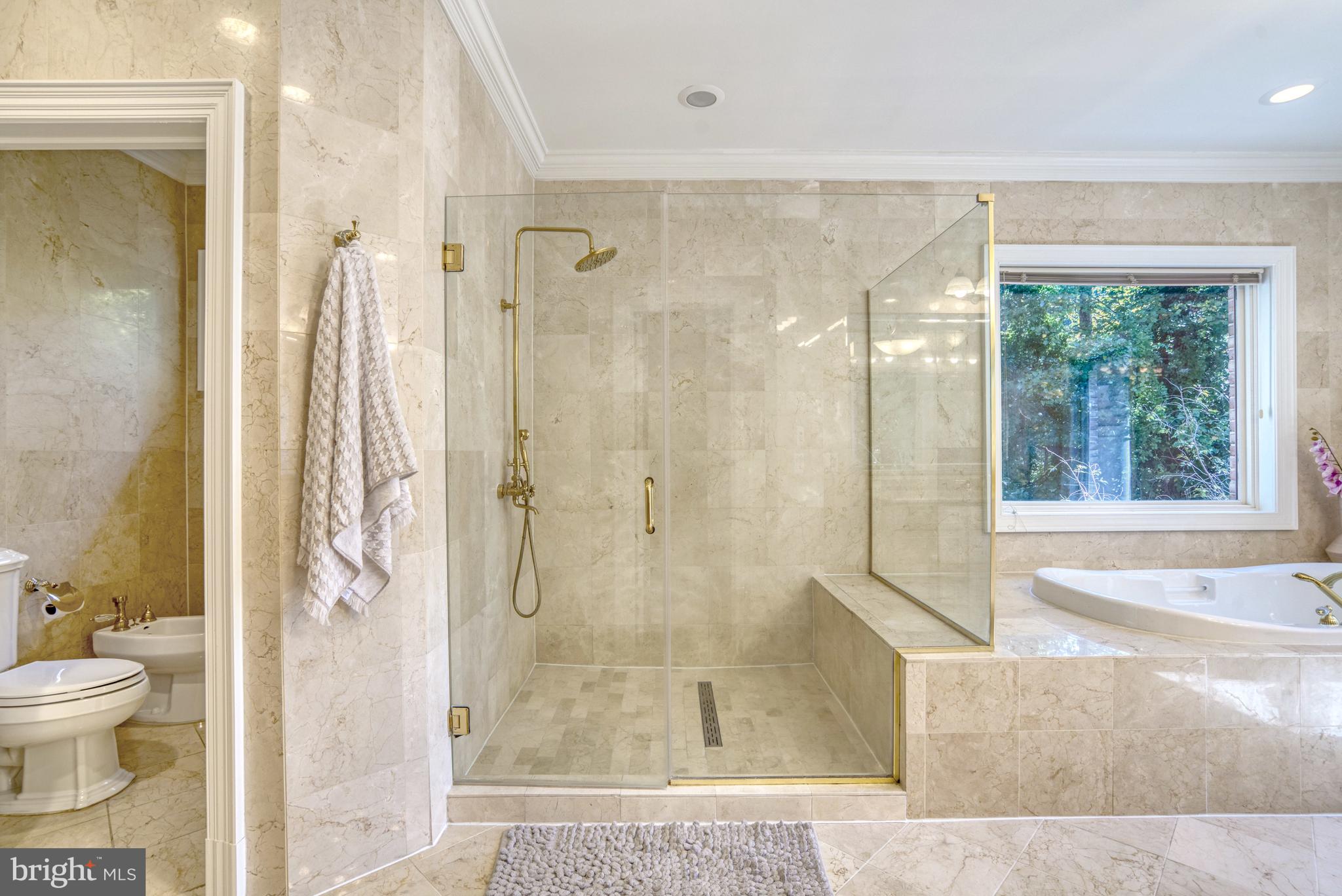 WOODSIDE ESTATES - Residential