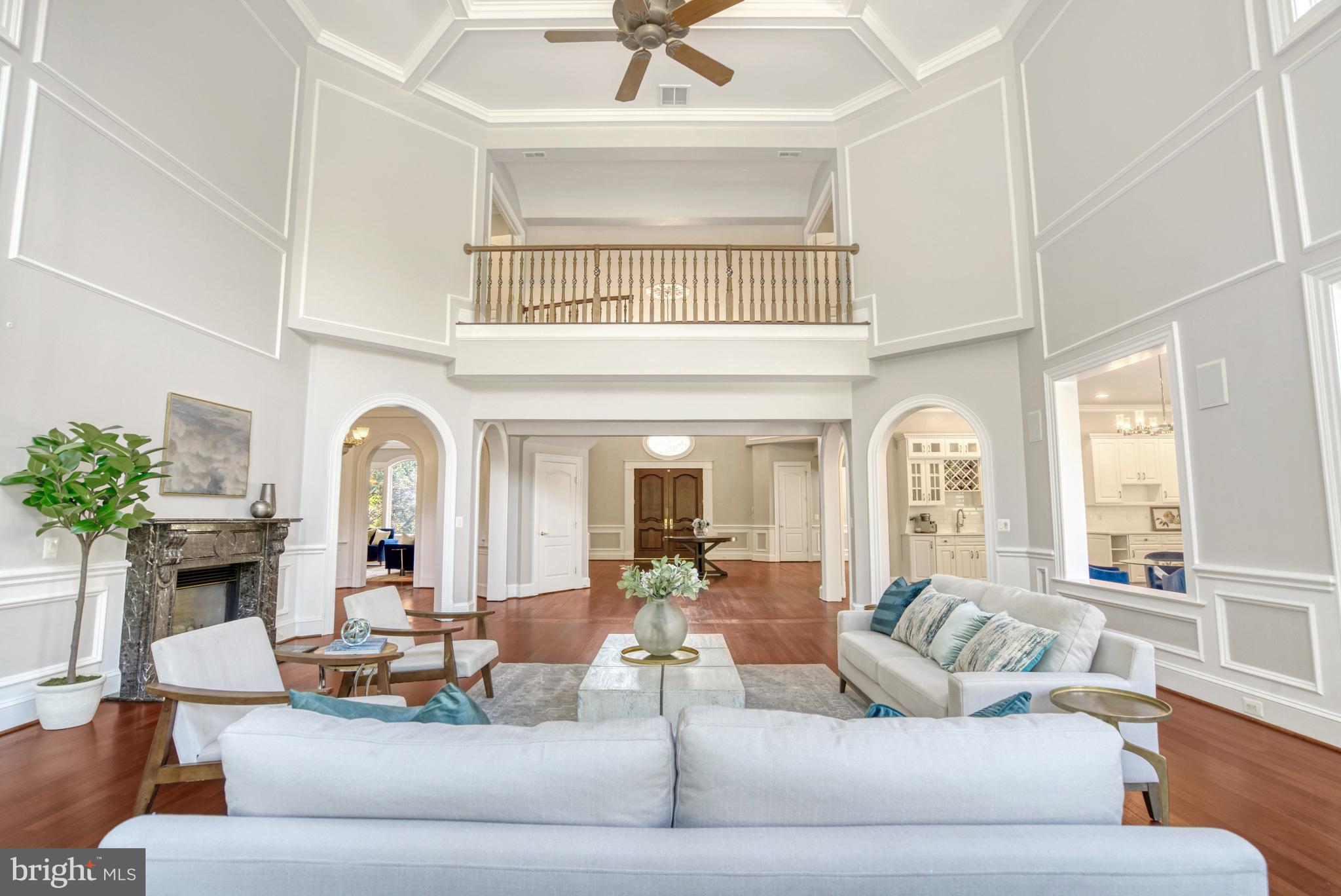 WOODSIDE ESTATES - Residential