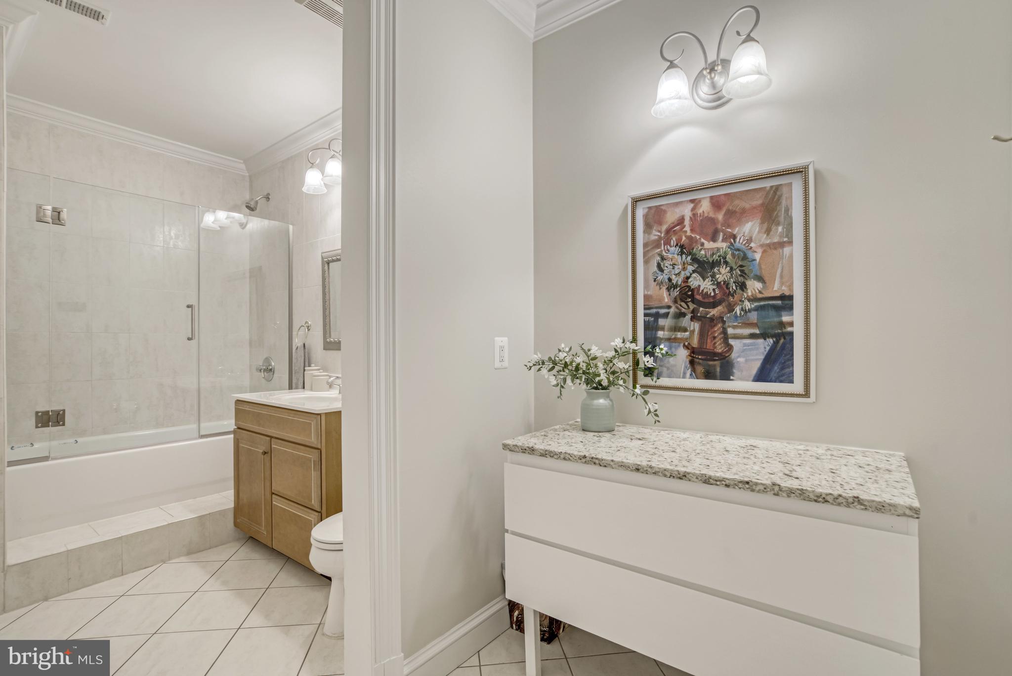 WOODSIDE ESTATES - Residential