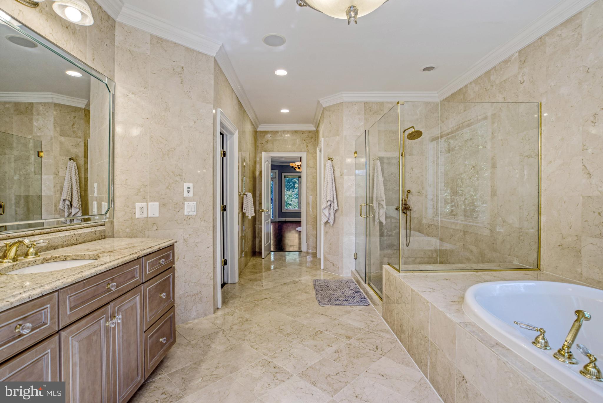 WOODSIDE ESTATES - Residential