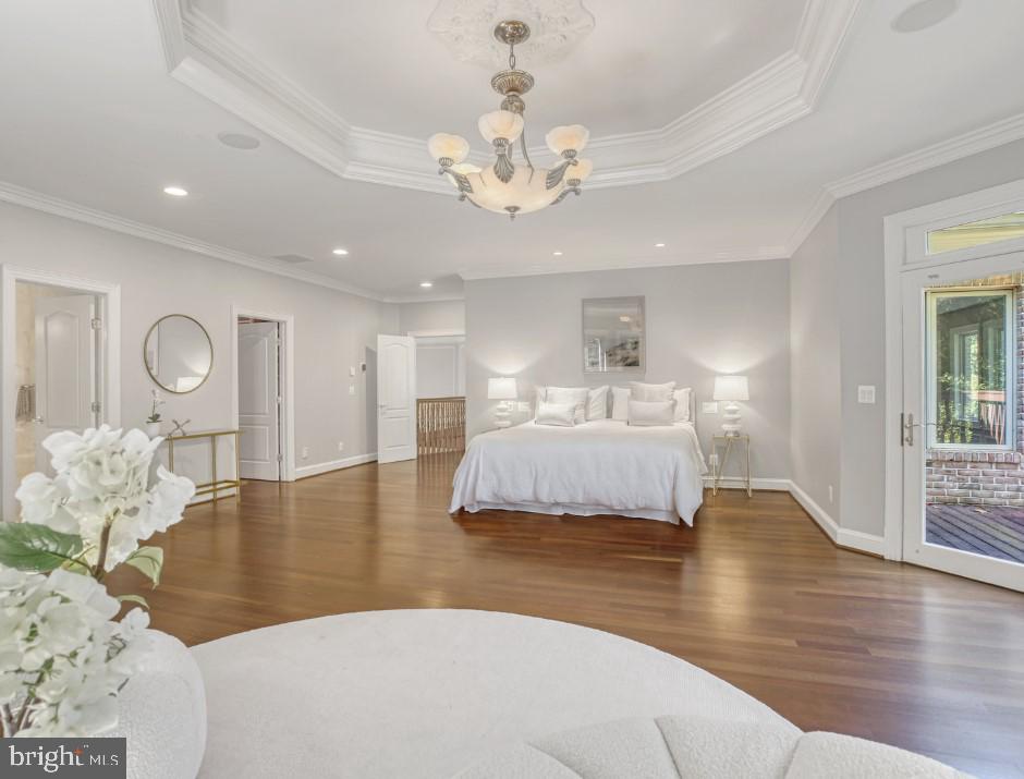 WOODSIDE ESTATES - Residential