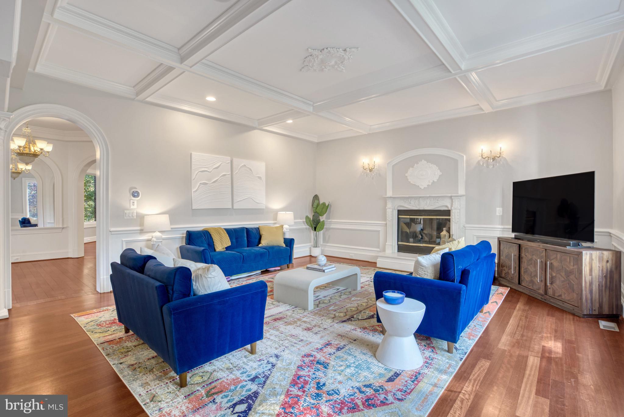 WOODSIDE ESTATES - Residential