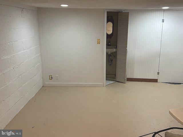 NORTH END - Residential