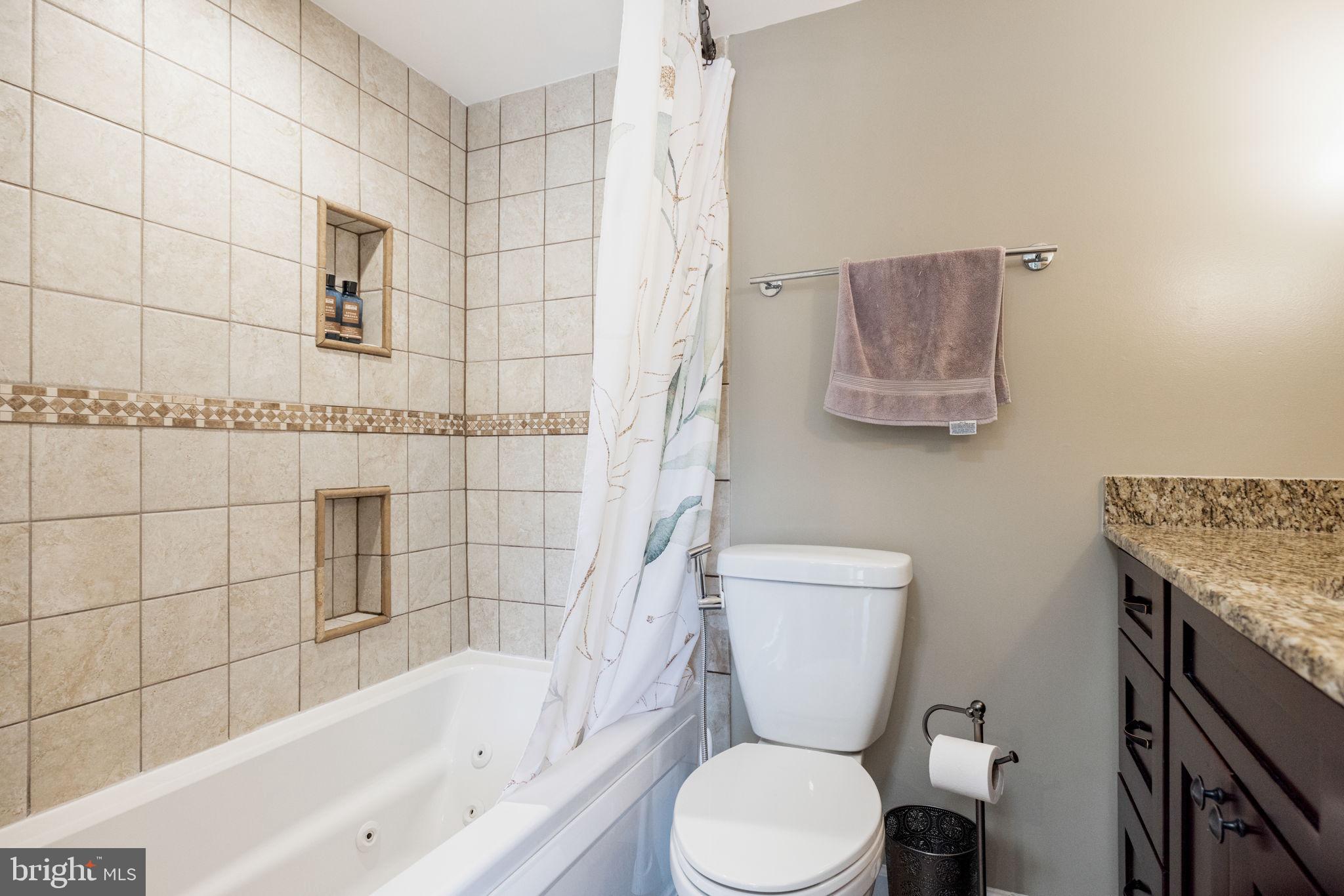 BETHESDA PARK - Residential