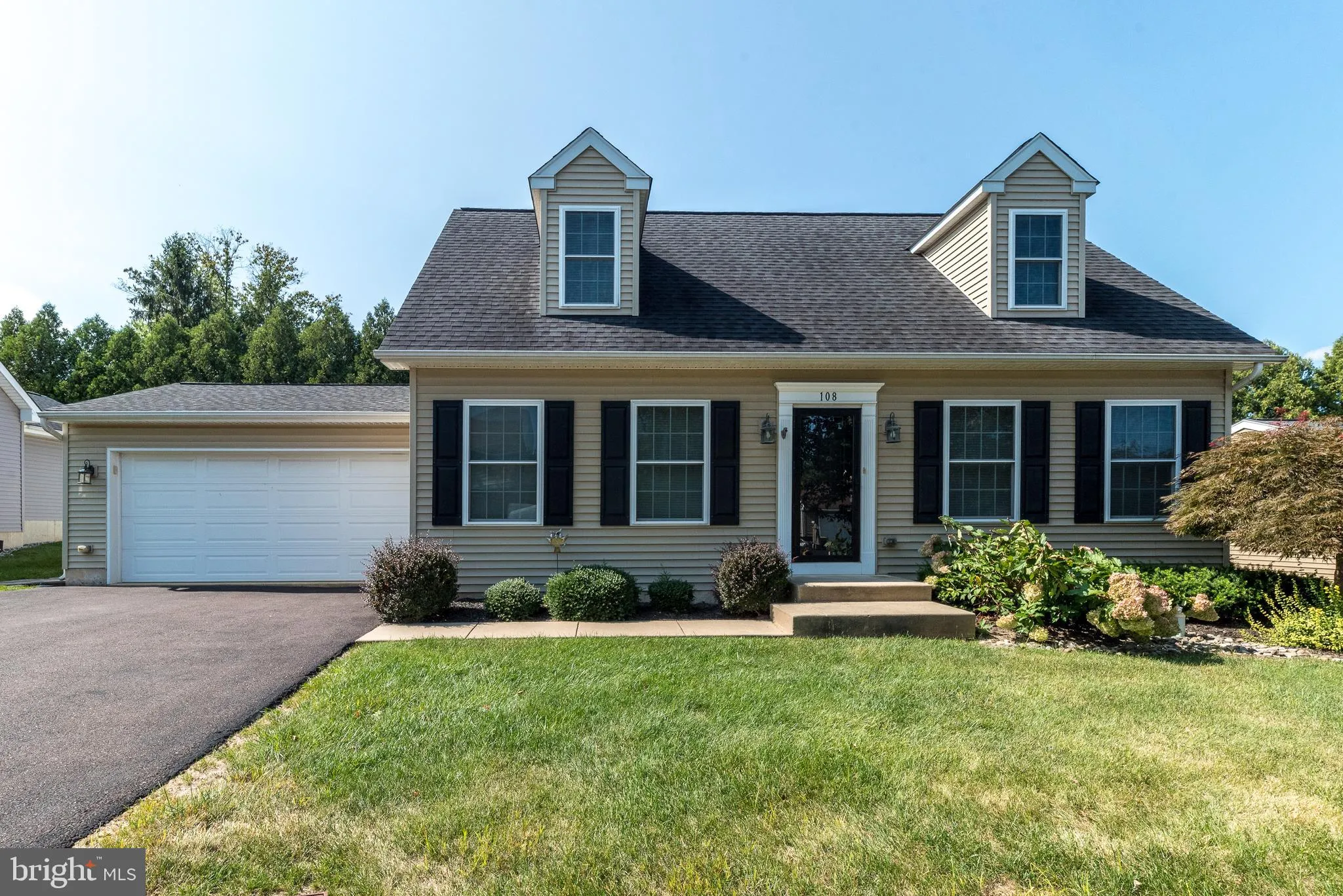 Dublin, Pennsylvania 18917, United States, 3 Bedrooms Bedrooms, ,3 BathroomsBathrooms,Residential,Pending,208061