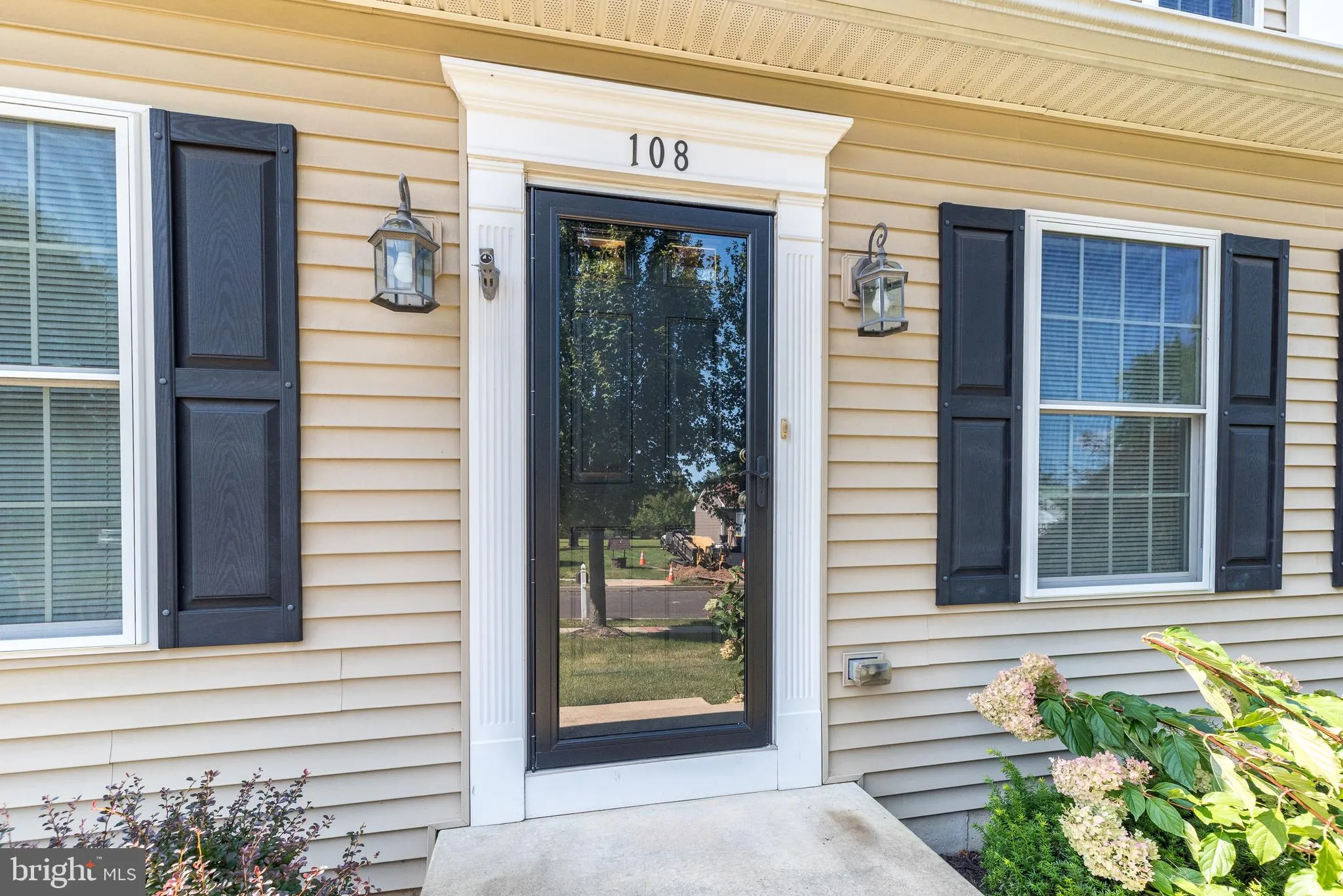 Dublin, Pennsylvania 18917, United States, 3 Bedrooms Bedrooms, ,3 BathroomsBathrooms,Residential,Pending,208061