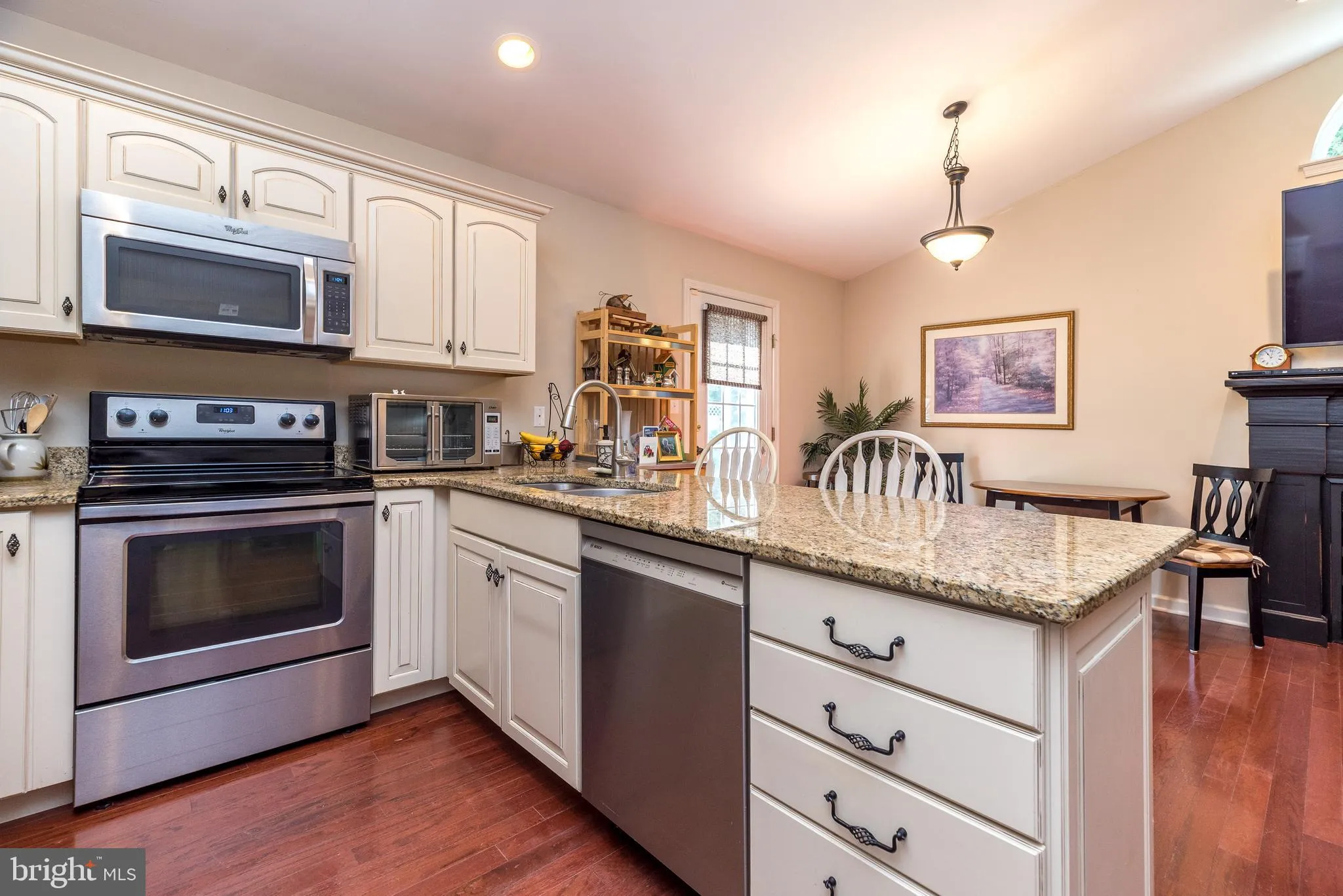 Dublin, Pennsylvania 18917, United States, 3 Bedrooms Bedrooms, ,3 BathroomsBathrooms,Residential,Pending,208061