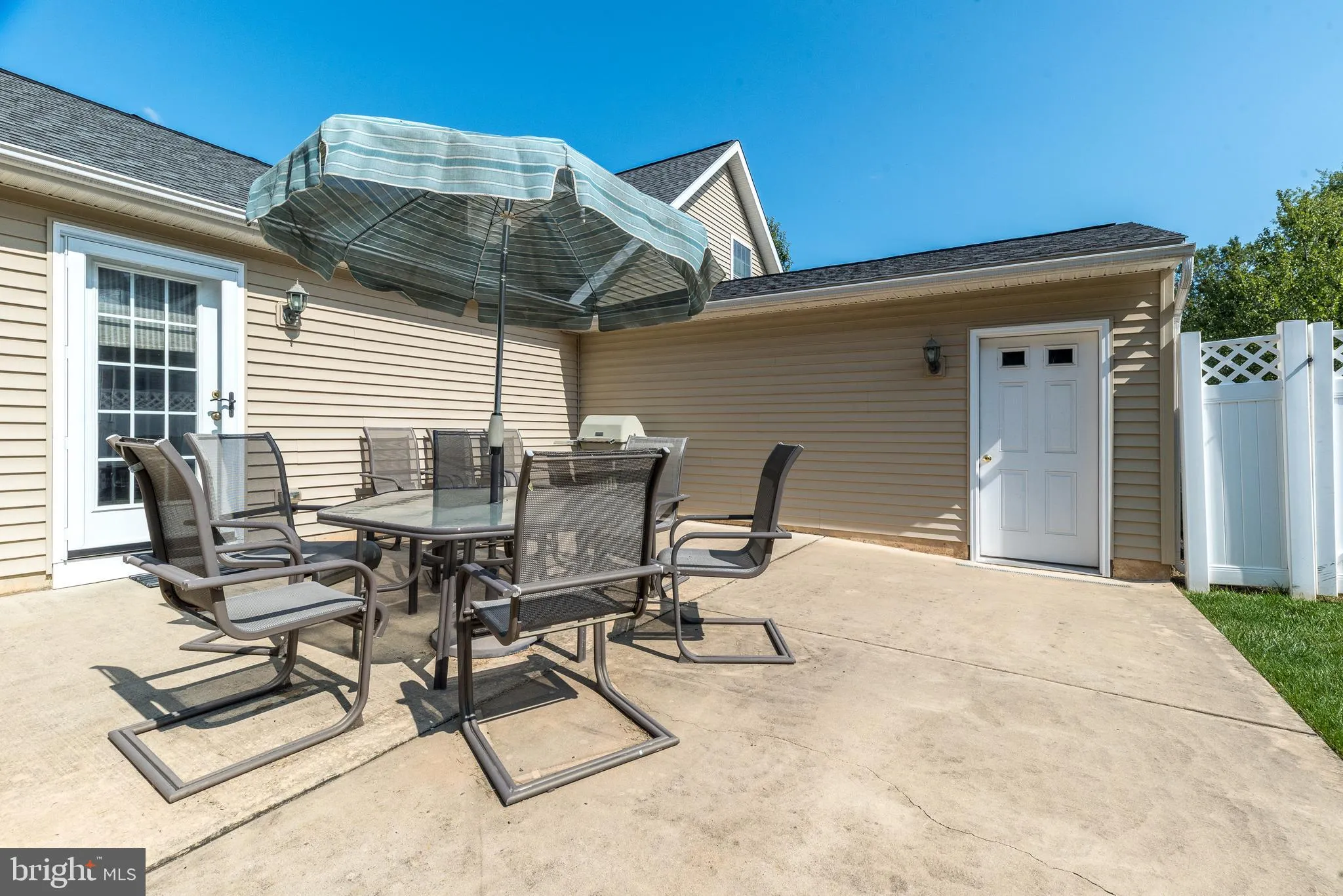 Dublin, Pennsylvania 18917, United States, 3 Bedrooms Bedrooms, ,3 BathroomsBathrooms,Residential,Pending,208061