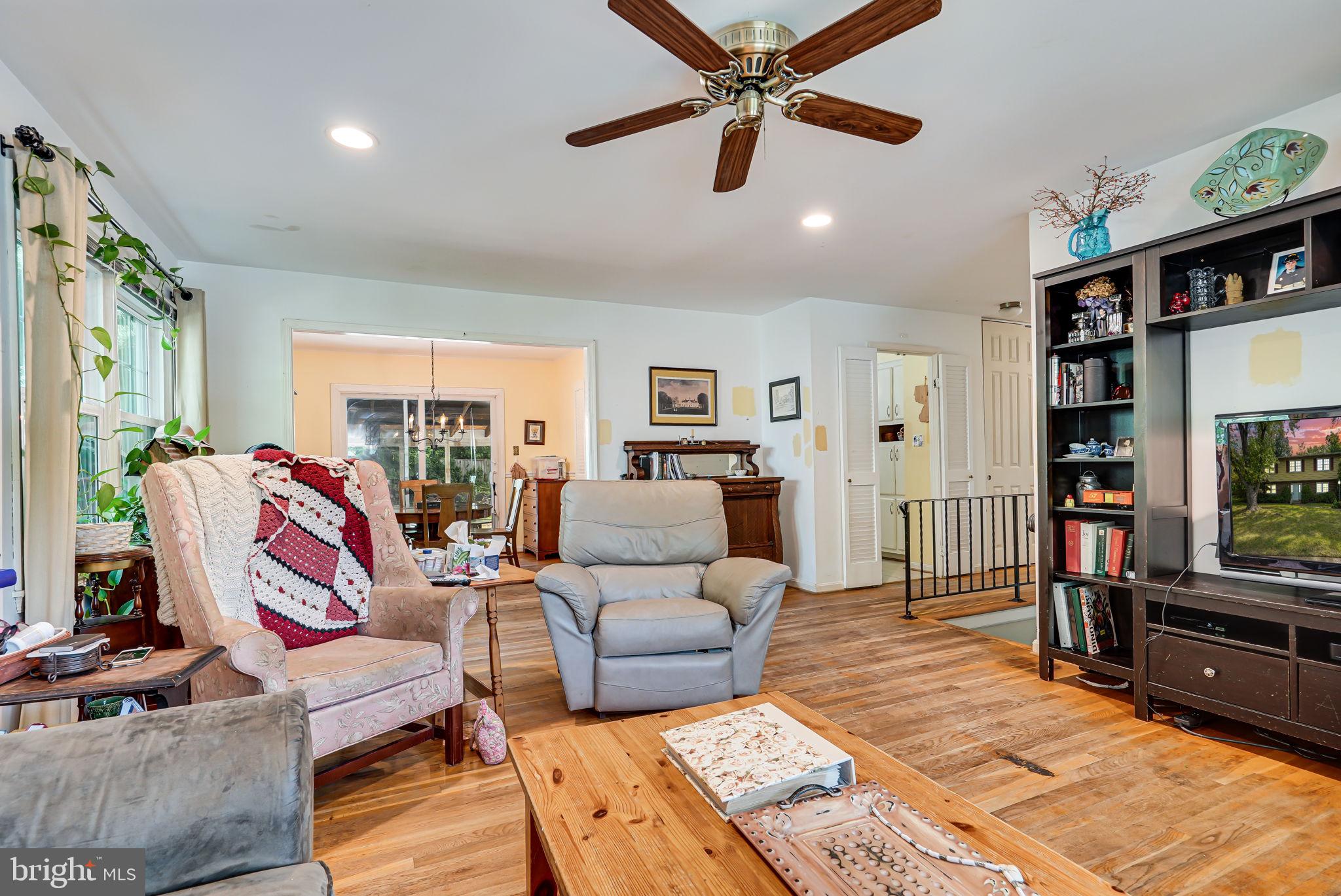 LAKE RIDGE - Residential