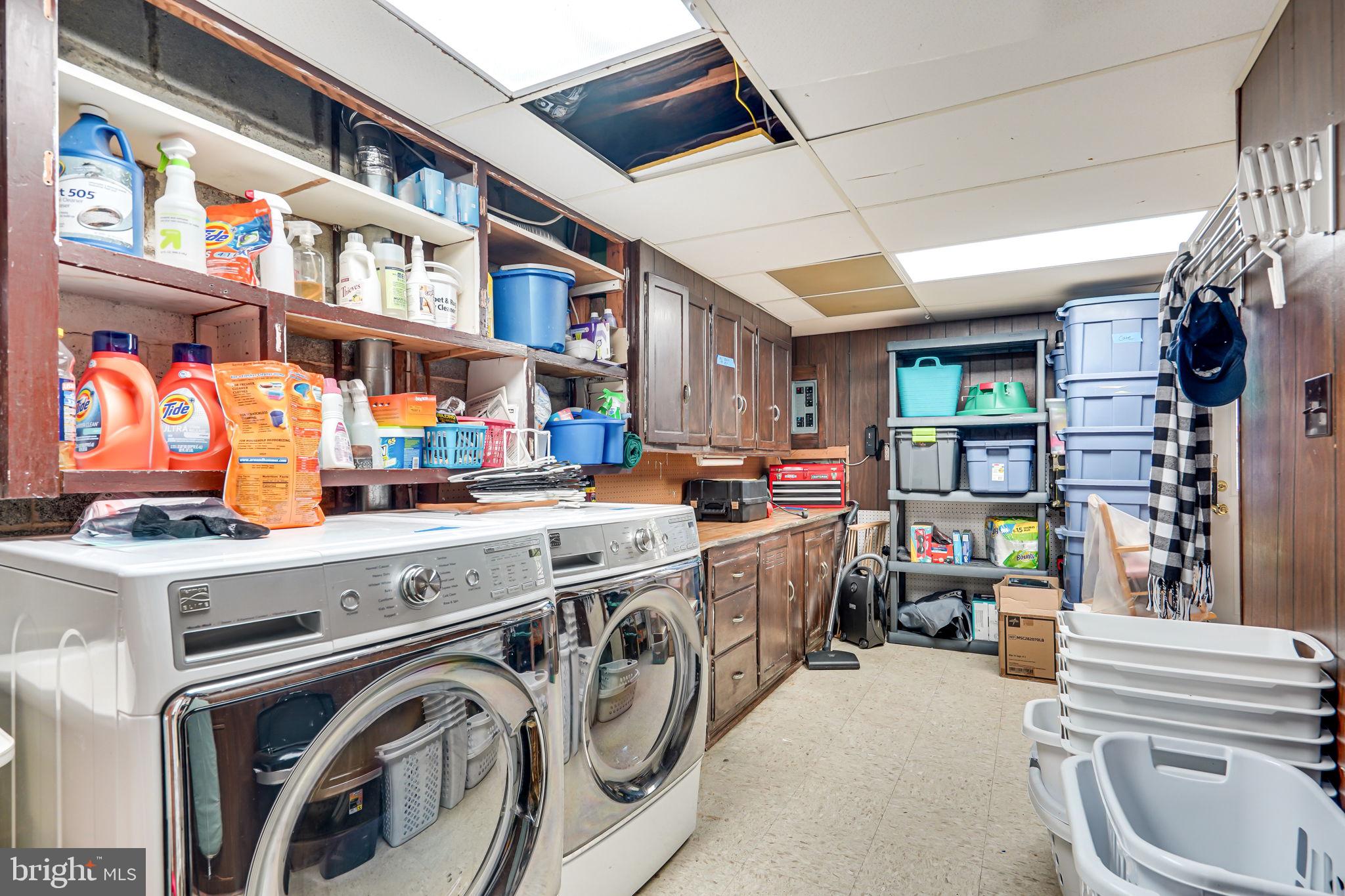 LAKE RIDGE - Residential