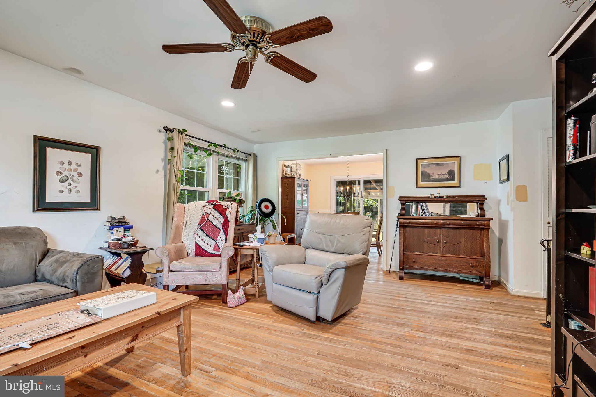 LAKE RIDGE - Residential