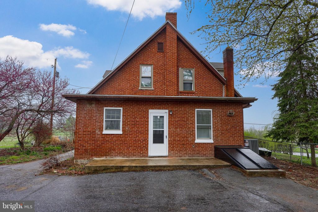 Photo of 670 Greentree Road, ELIZABETHTOWN, PA 17022 (MLS # PALA2067892)