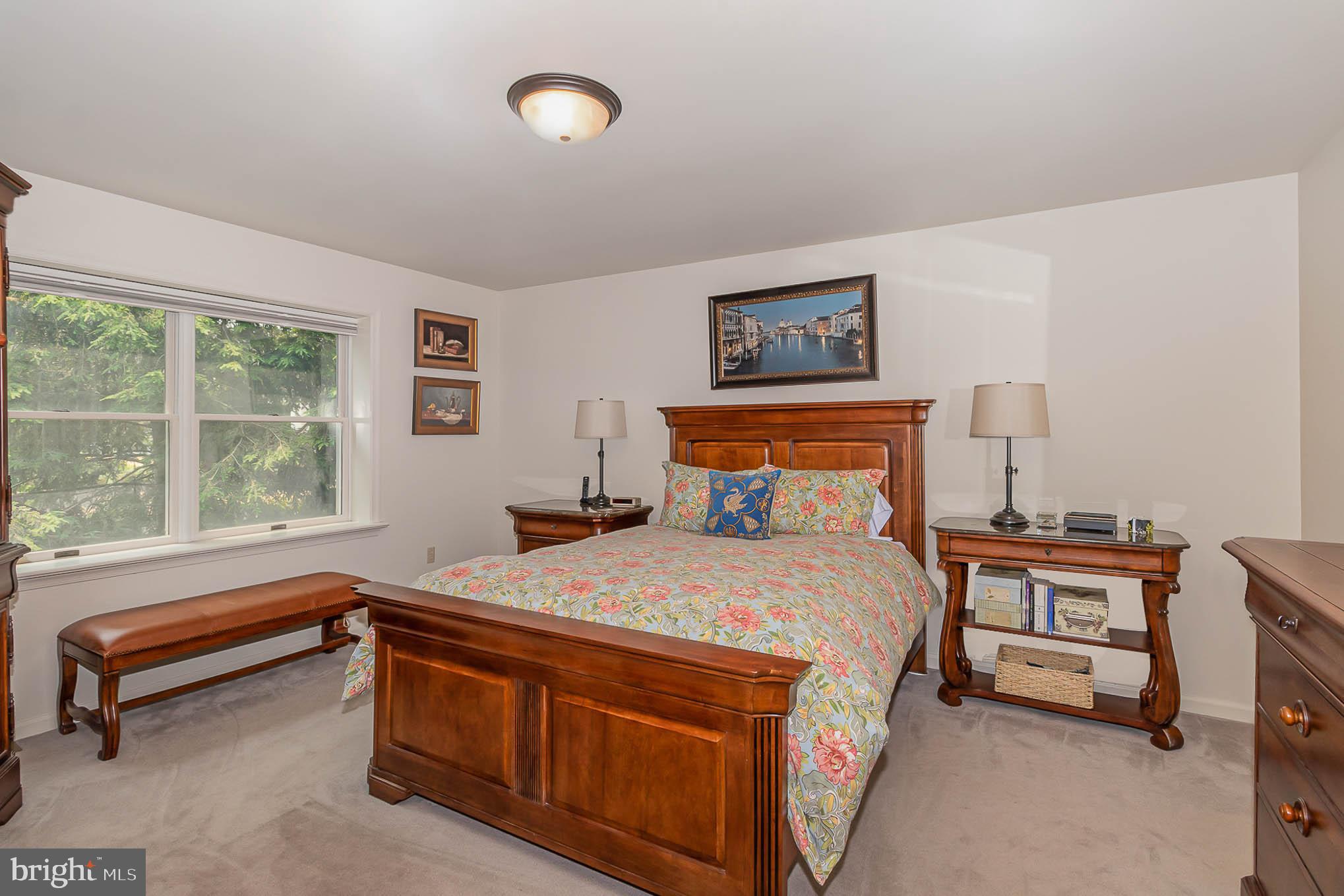 FAIRVIEW ESTATES - Residential