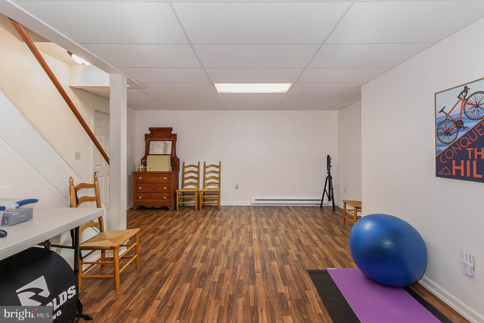 FAIRVIEW ESTATES - Residential