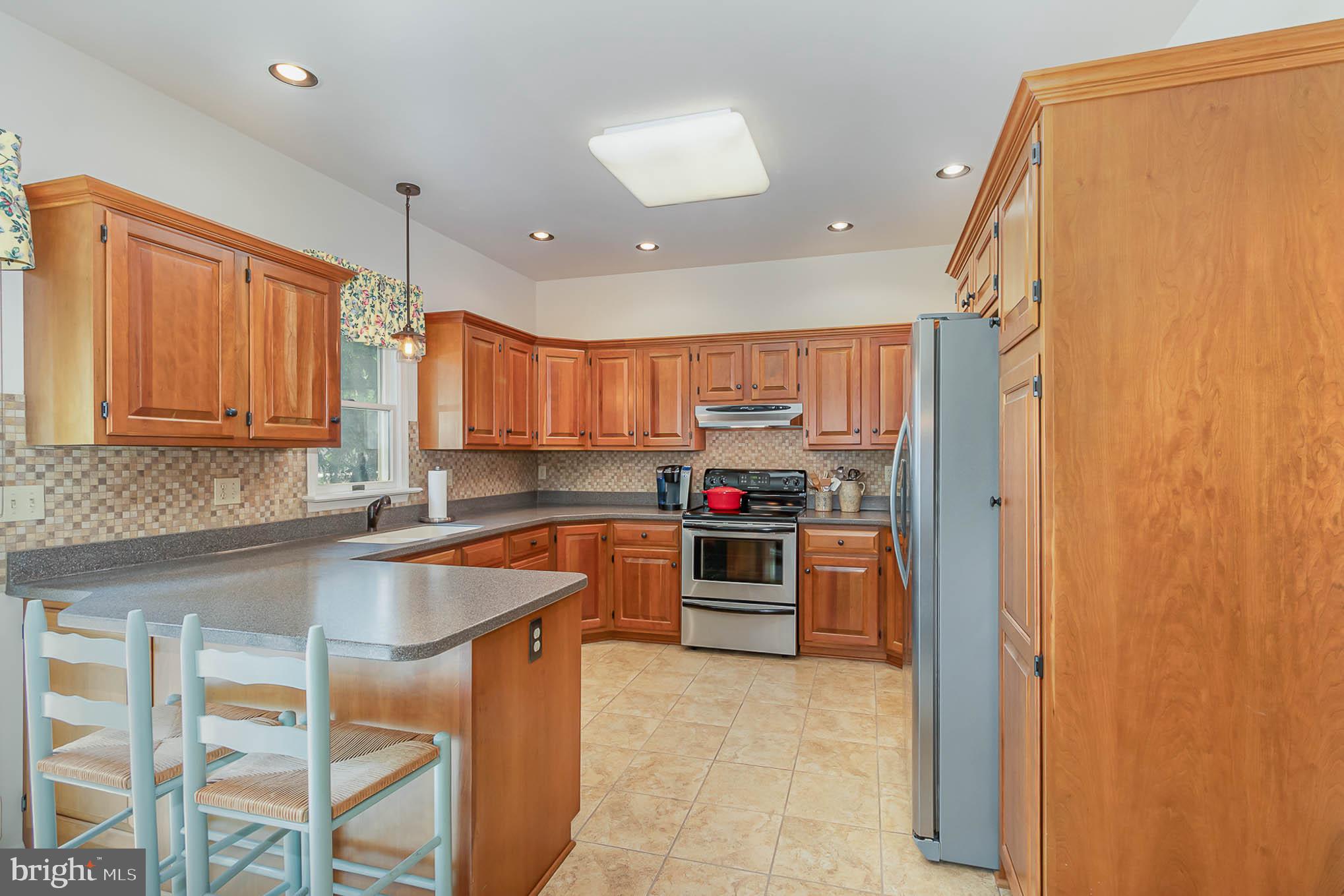 FAIRVIEW ESTATES - Residential