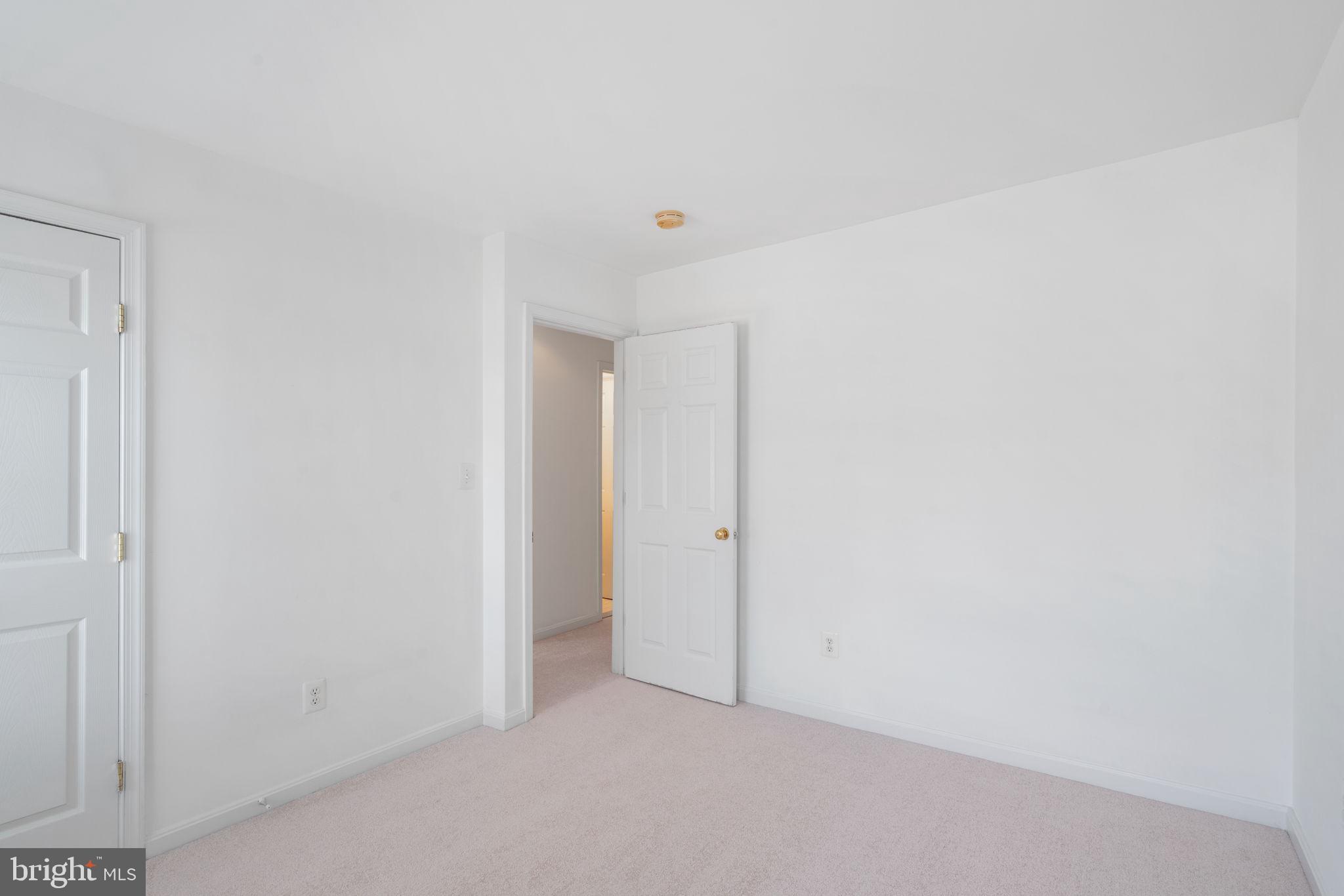 INDEPENDENCE - Residential Lease