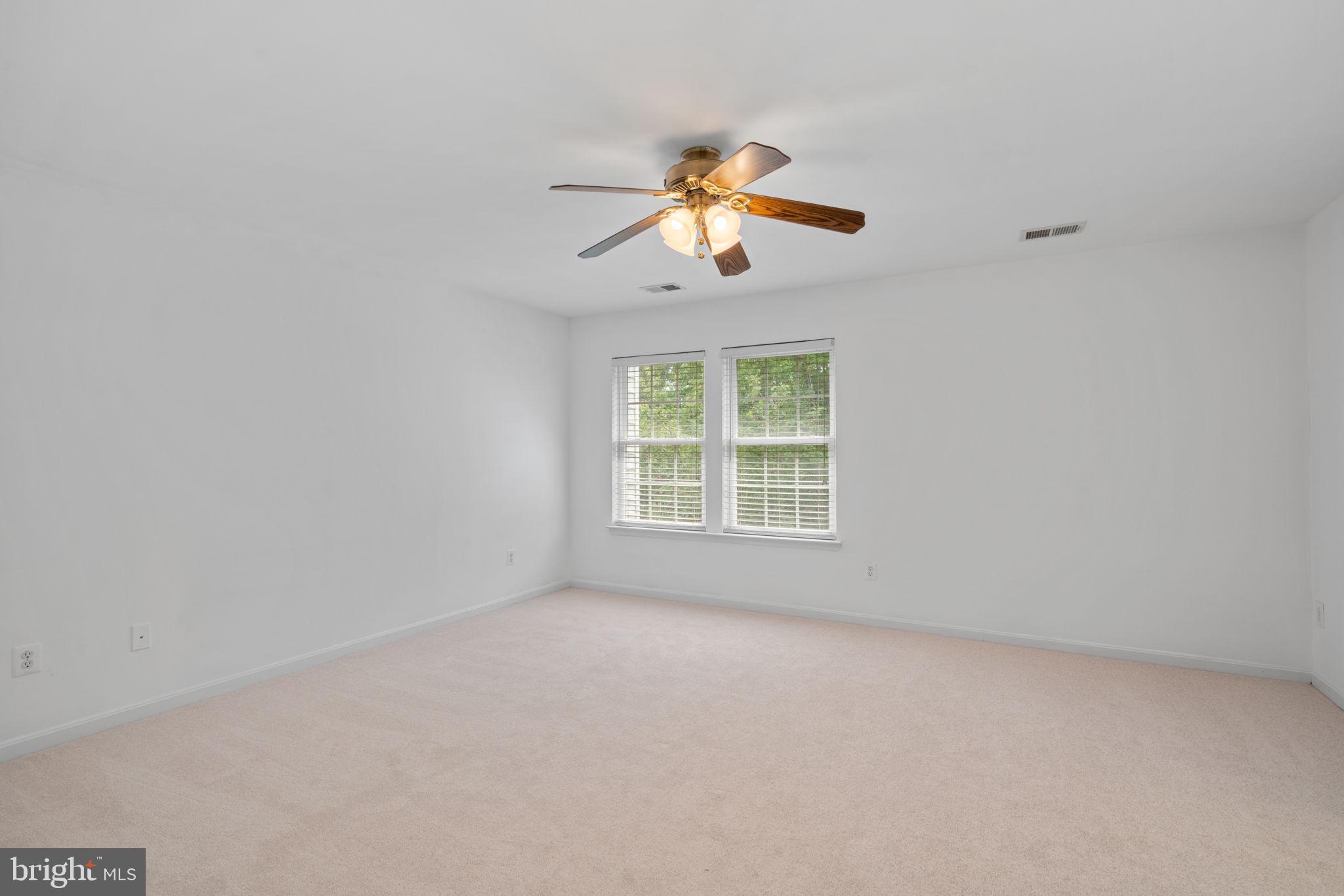 INDEPENDENCE - Residential Lease