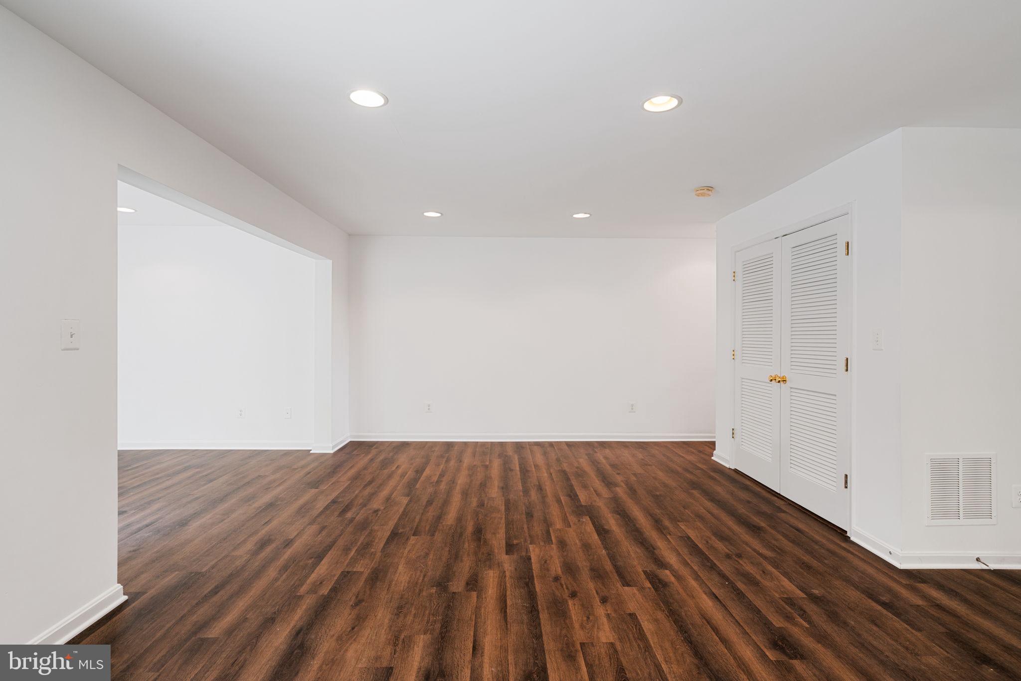 INDEPENDENCE - Residential Lease