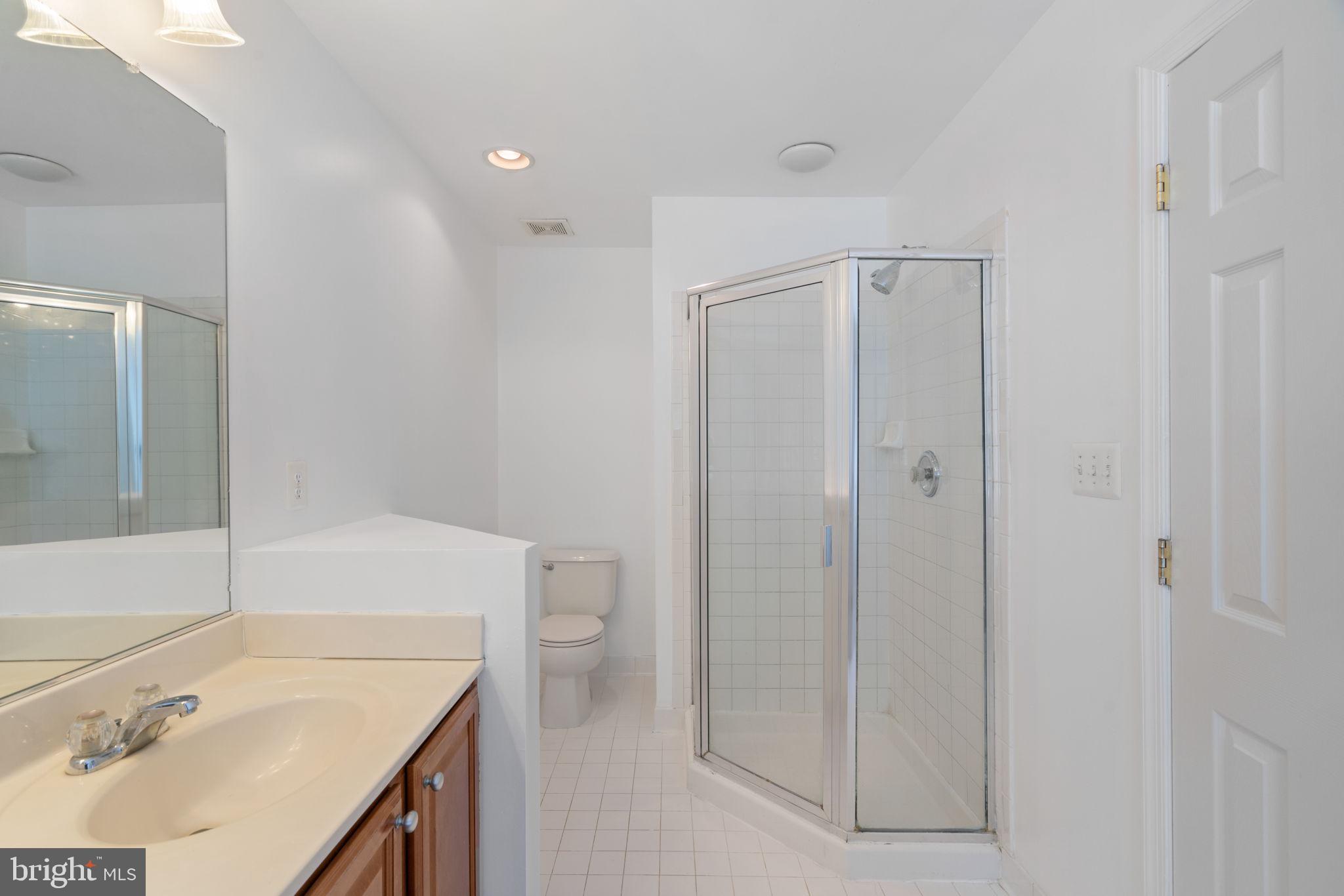 INDEPENDENCE - Residential Lease