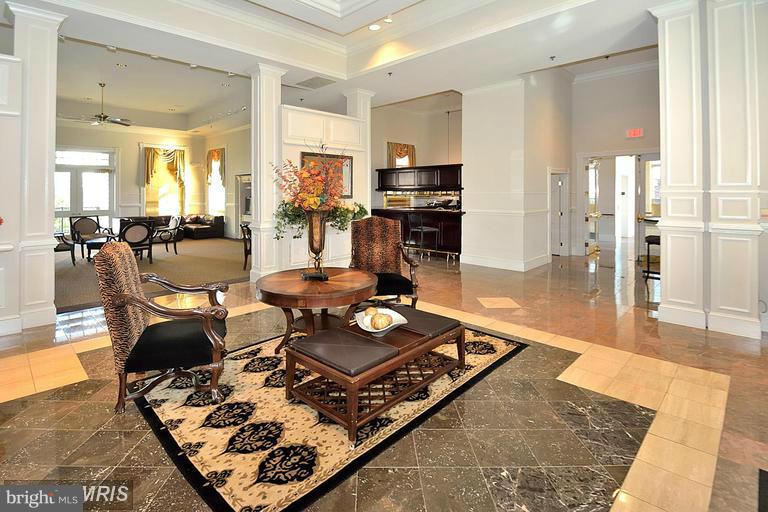 GATES OF MCLEAN - Residential