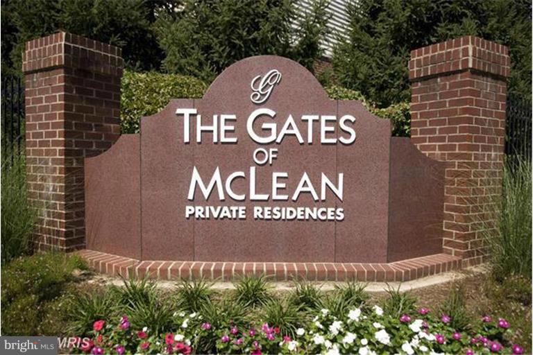 GATES OF MCLEAN - Residential