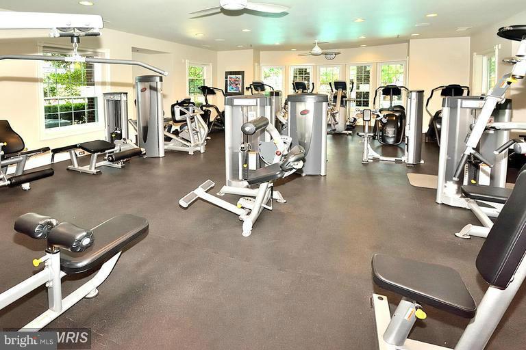 GATES OF MCLEAN - Residential