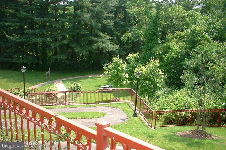 GATES OF MCLEAN - Residential