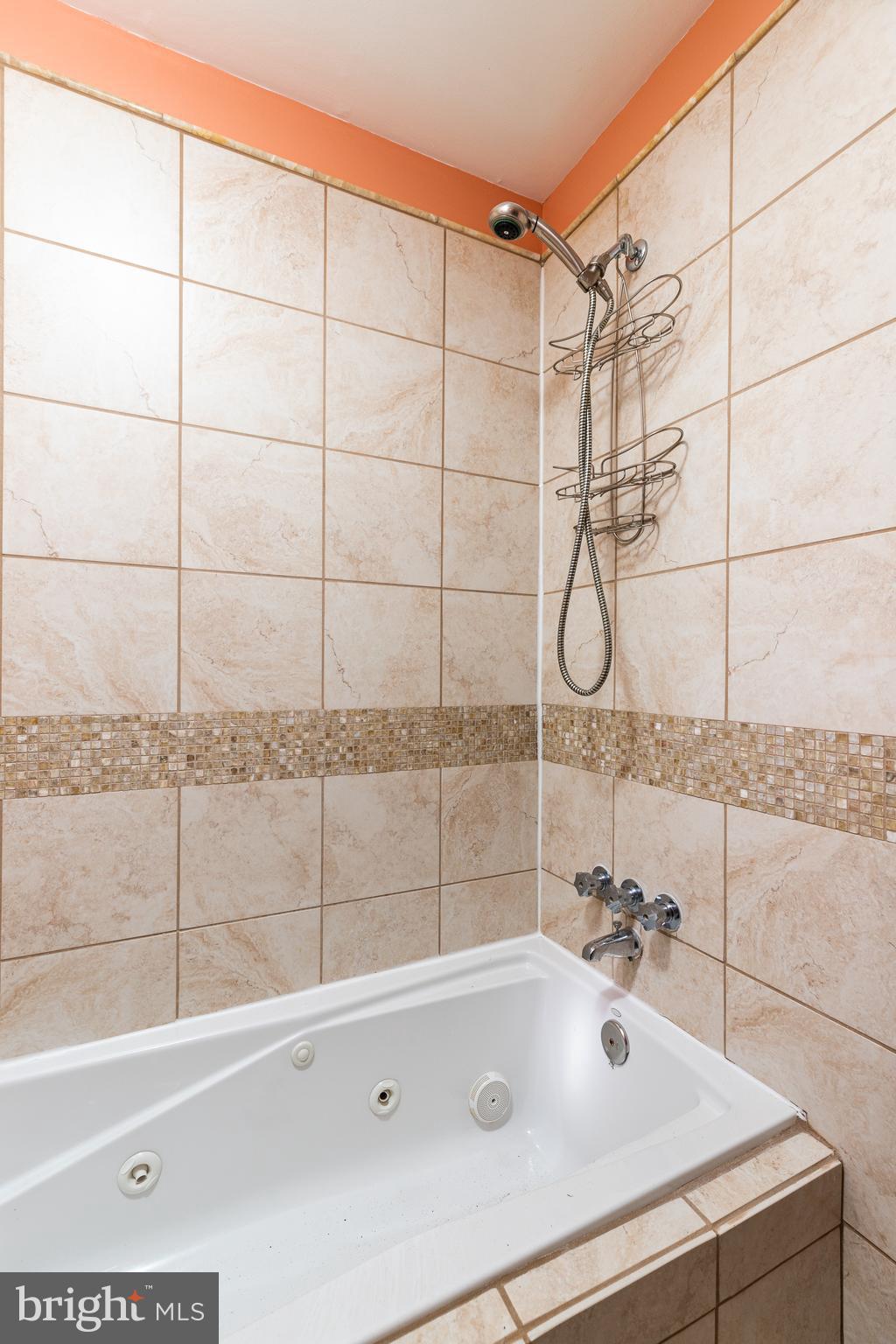 HILLSDALE ESTATES - Residential