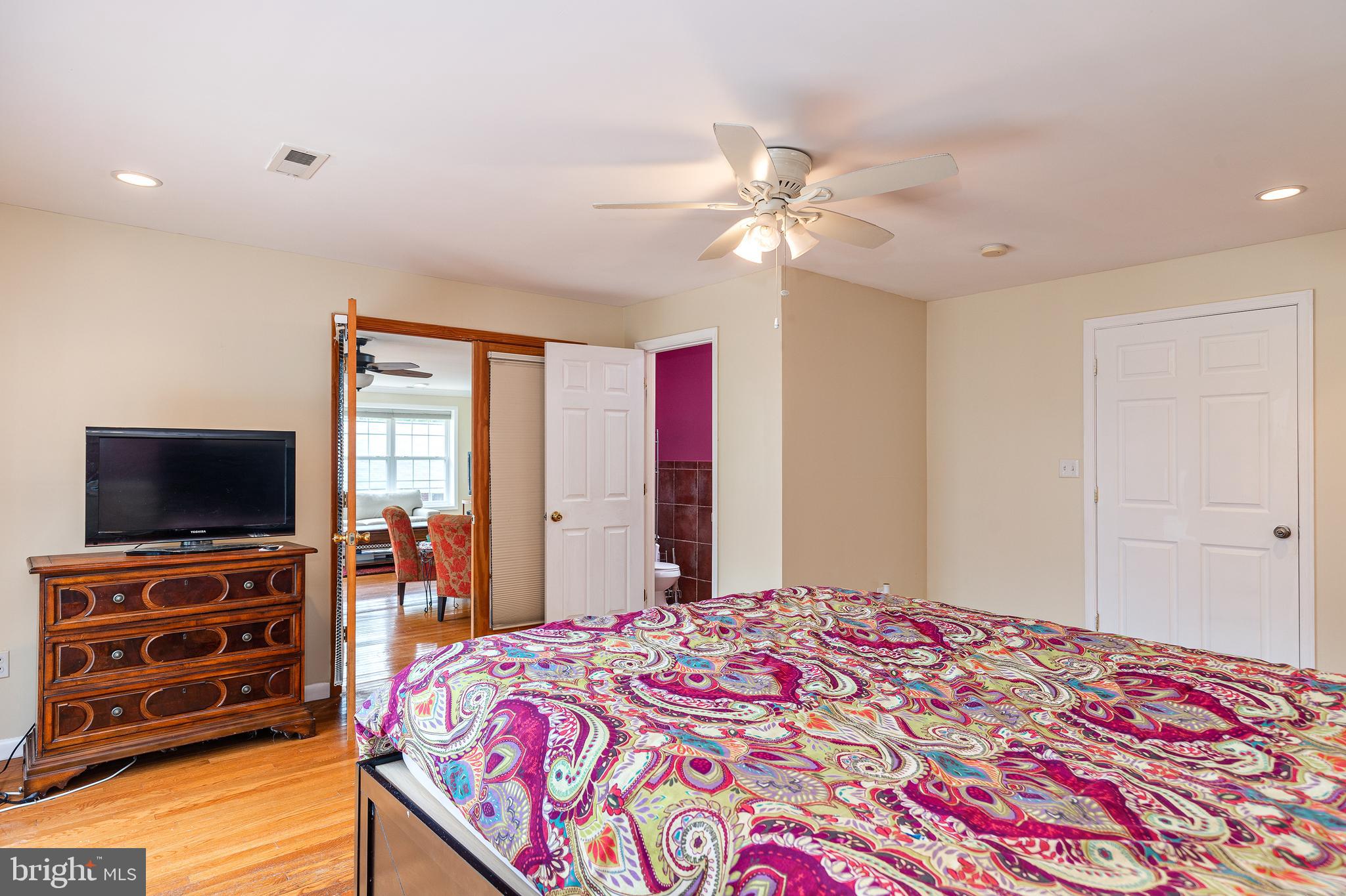 HILLSDALE ESTATES - Residential