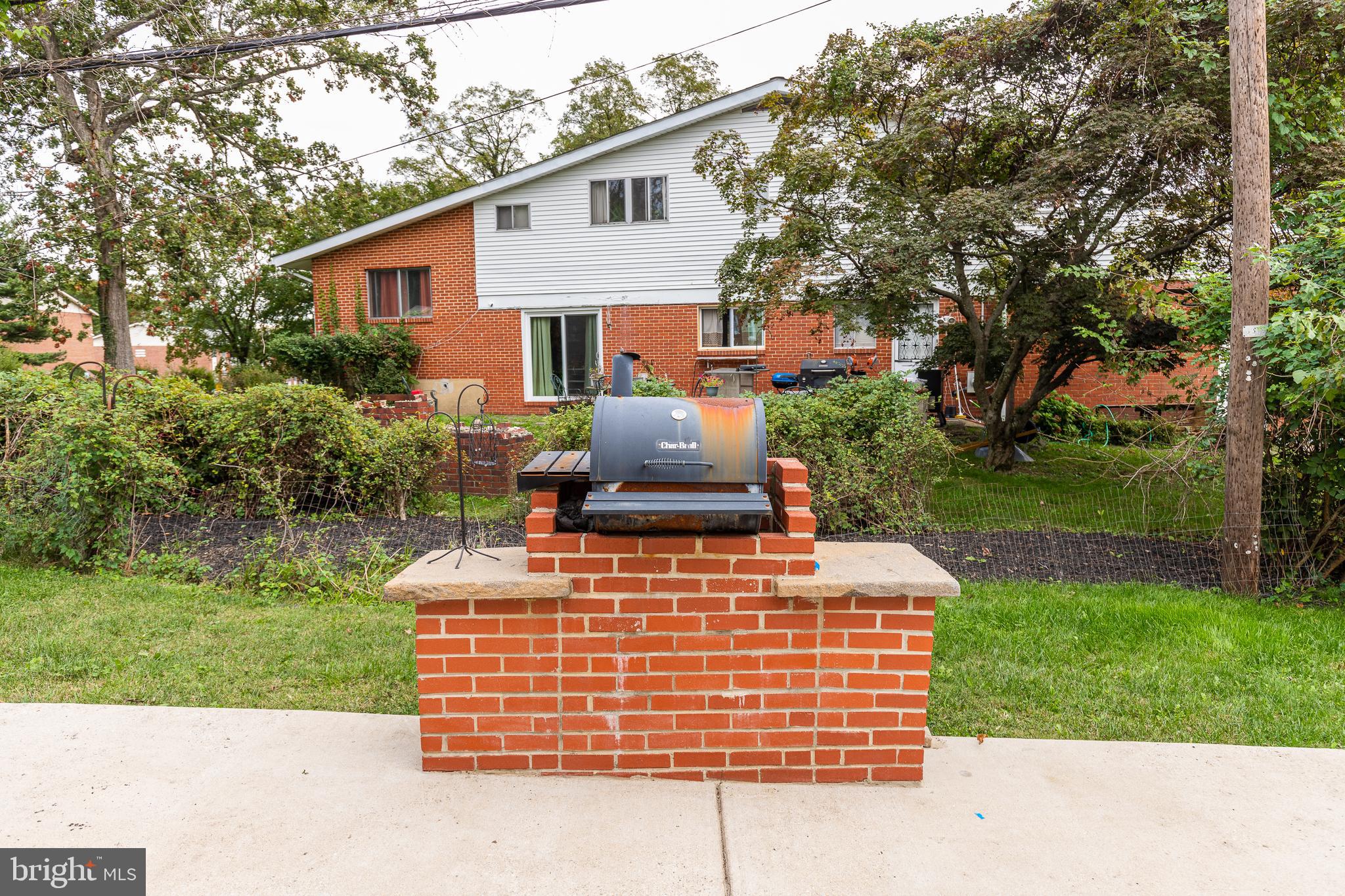 HILLSDALE ESTATES - Residential