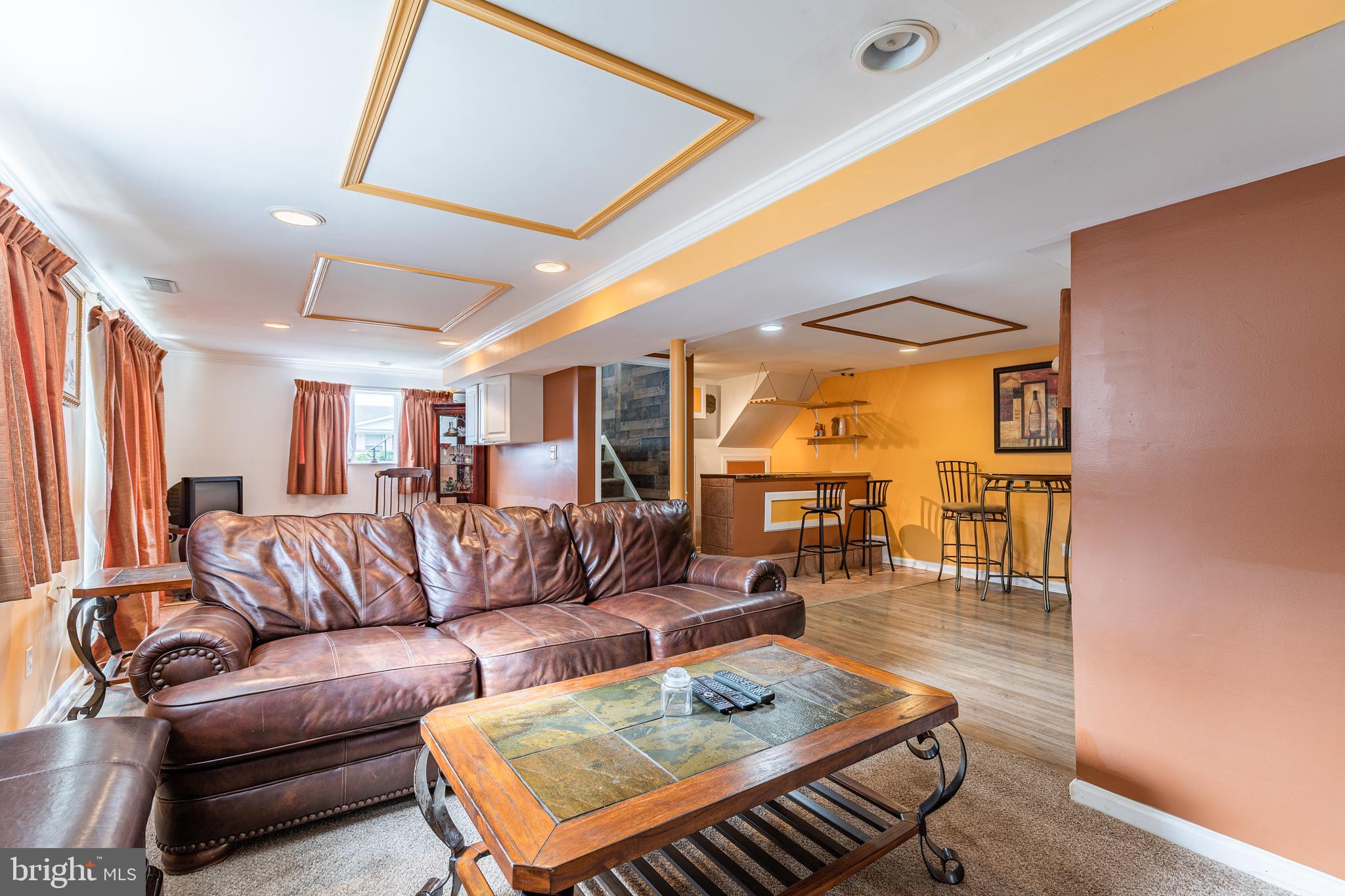 HILLSDALE ESTATES - Residential